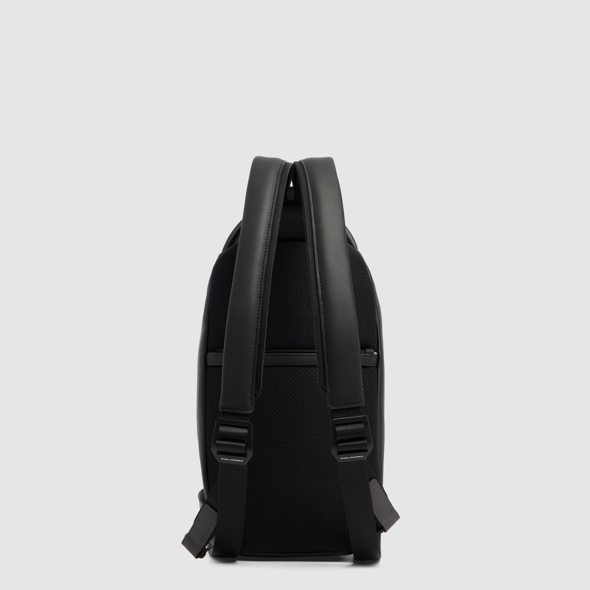 Piquadro x Ducati Slingbag Leder schwarz für iPad mini