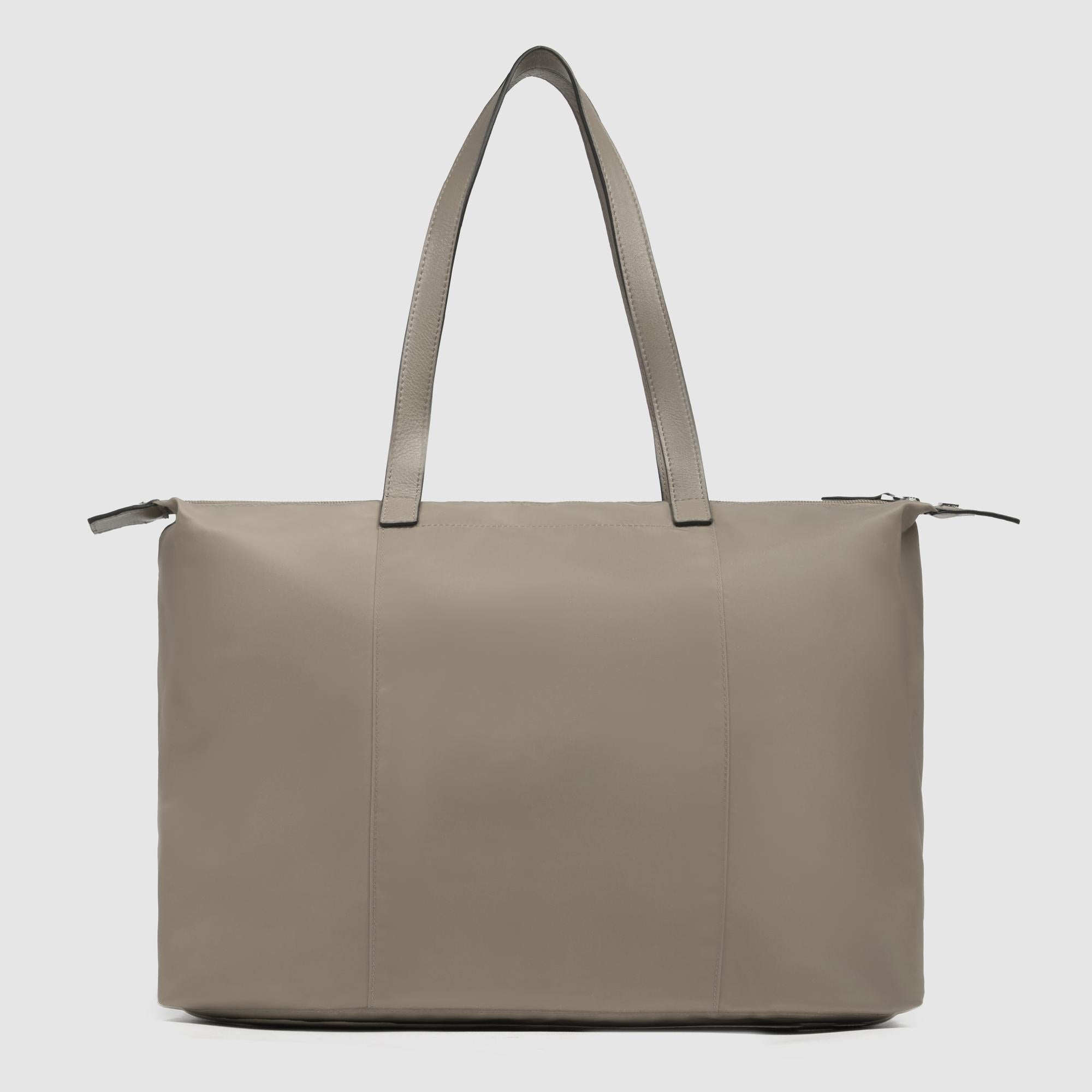 Piquadro Patricia Shopper 15,6 Zoll Leder schwarz faltbar