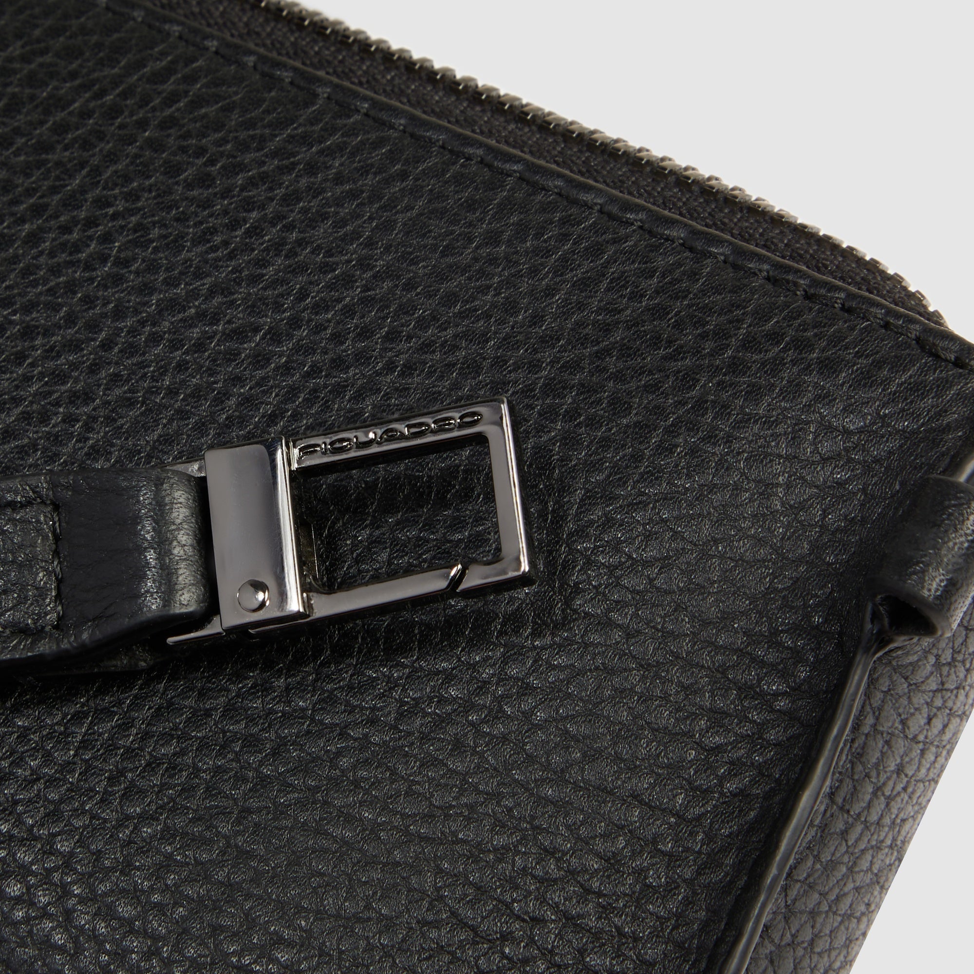 Piquadro Black Square Pochette Herren Schwarz Leder
