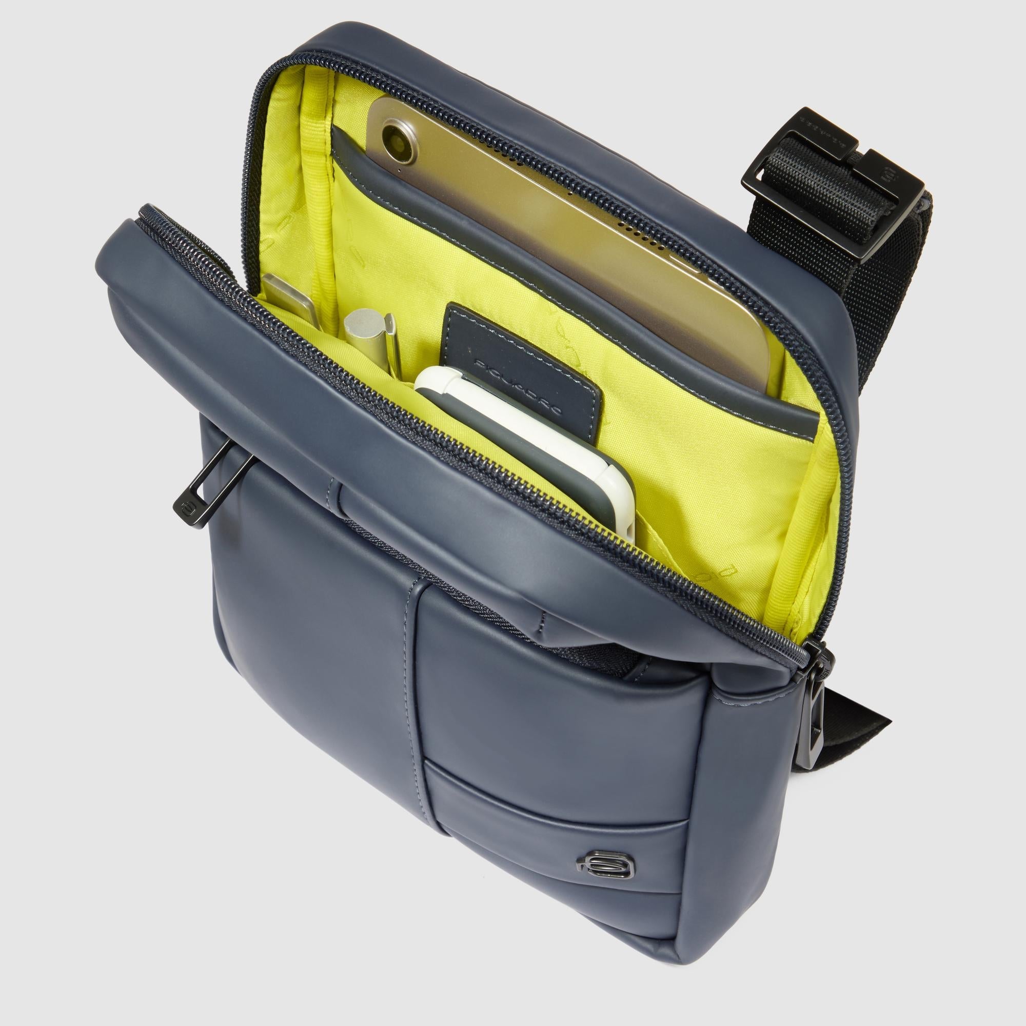 Piquadro Corner 2.0 Umhängetasche Herren grün RFID