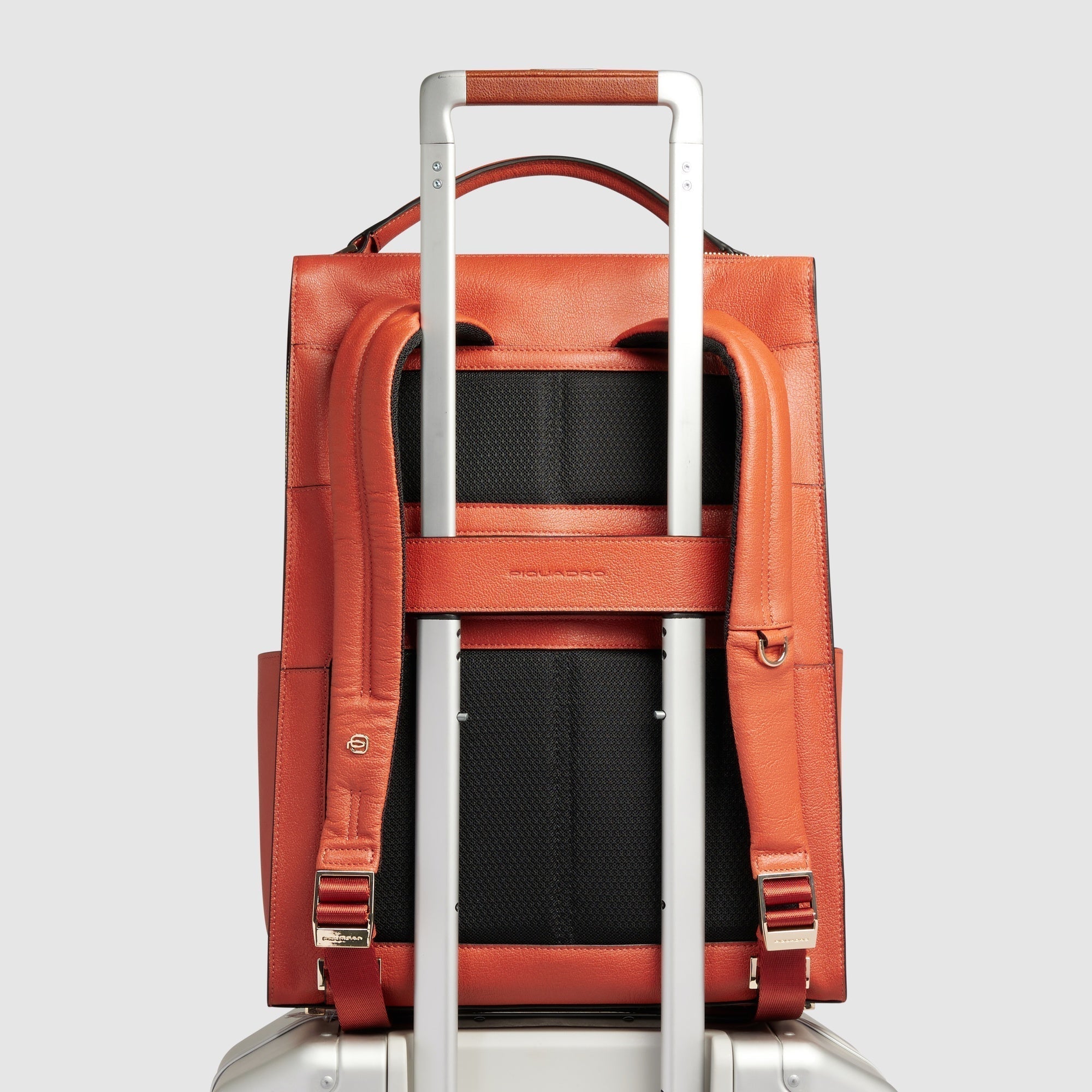 Piquadro Lyra Damenrucksack 15,6 Zoll schwarz RFID