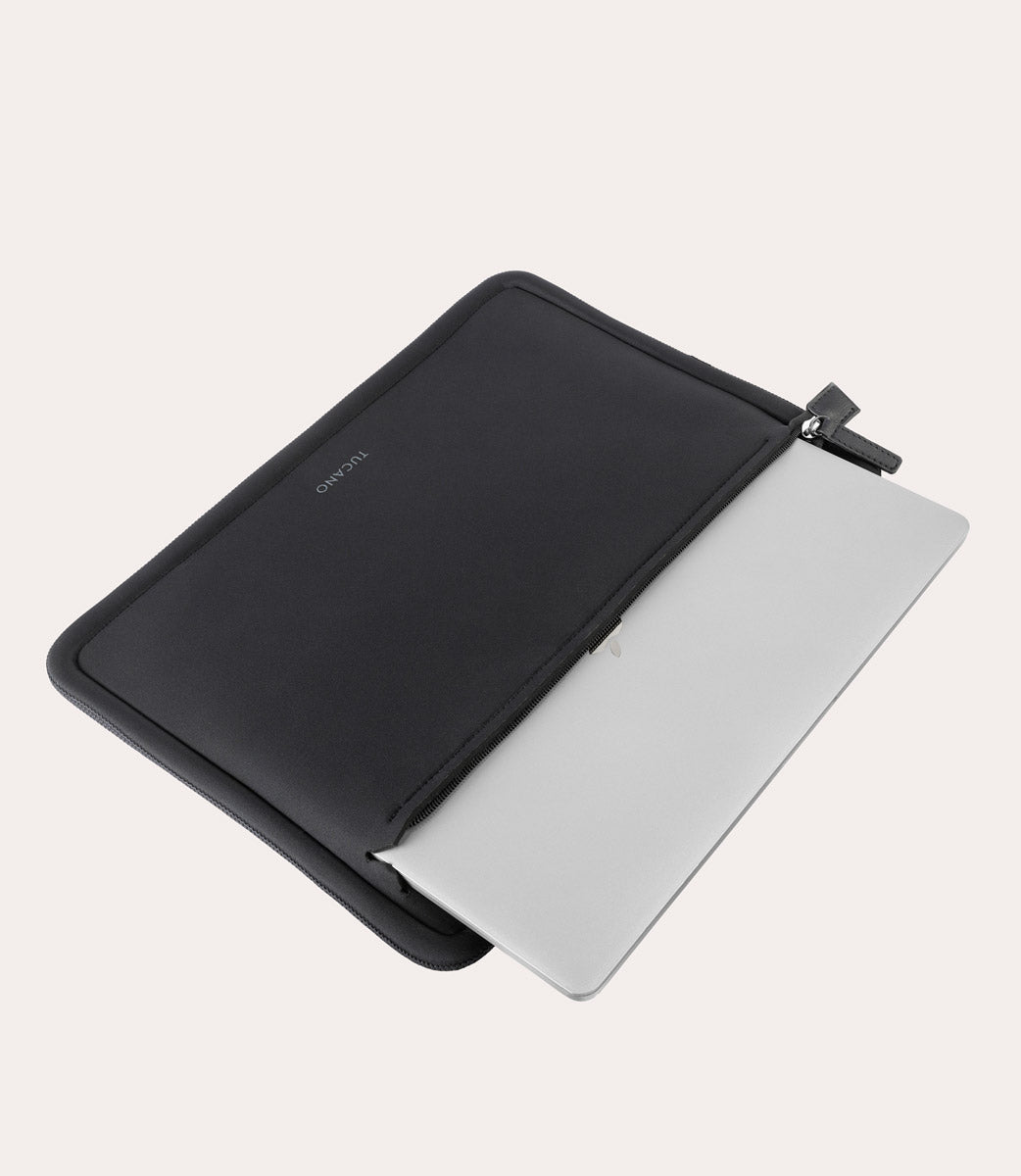 Tucano Intorno MacBook Hülle 16 Zoll Schwarz Neopren