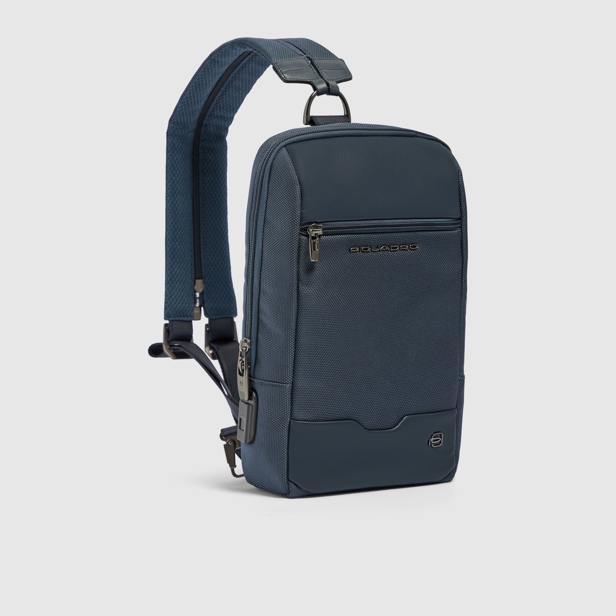 Piquadro Corner 2.0 Monospalla Sling-Rucksack Schwarz recycelt