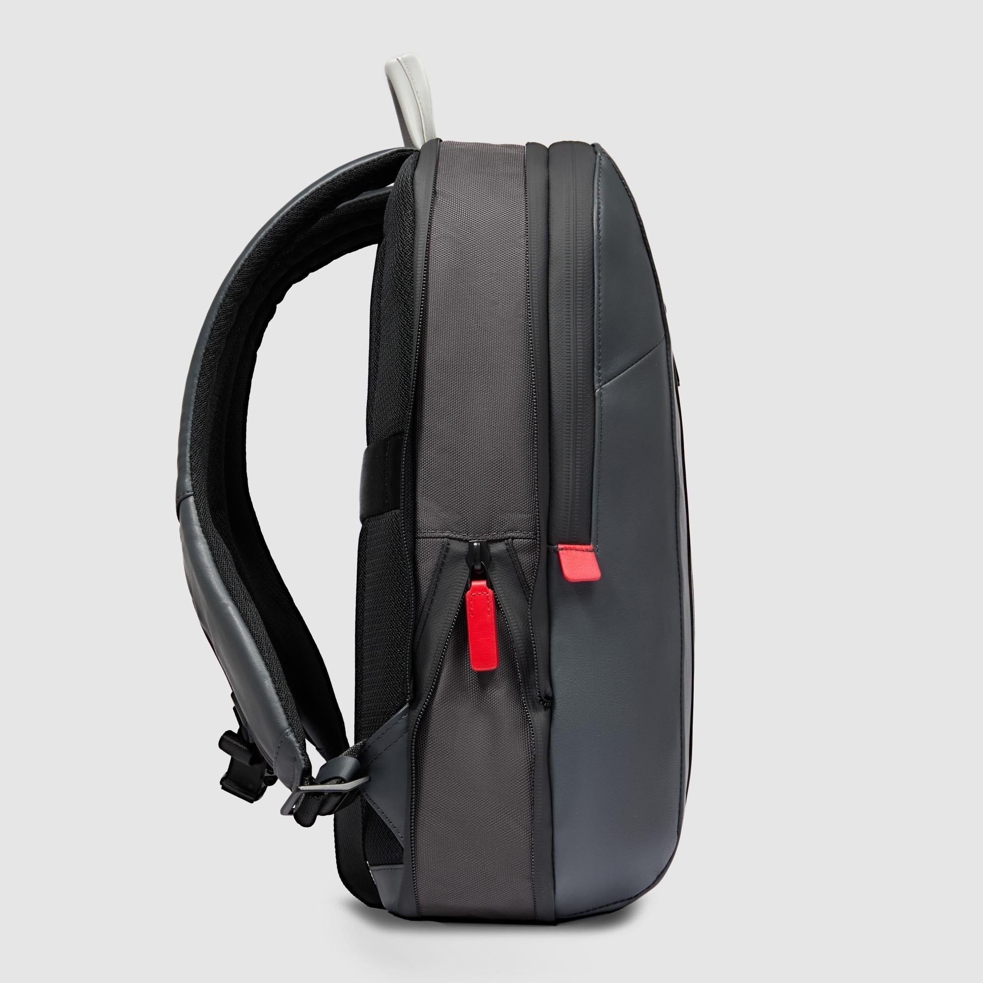 Piquadro Rover Rucksack 15,6 Zoll Schwarz erweiterbar RFID