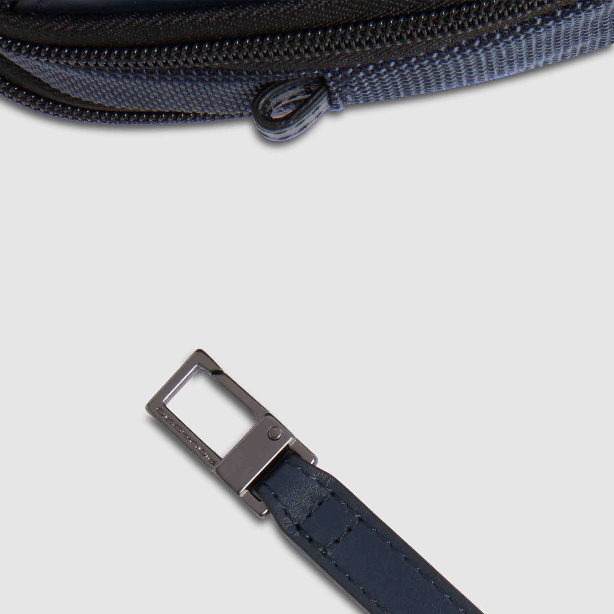 Piquadro Black Square Pochette Herren Stoff Leder