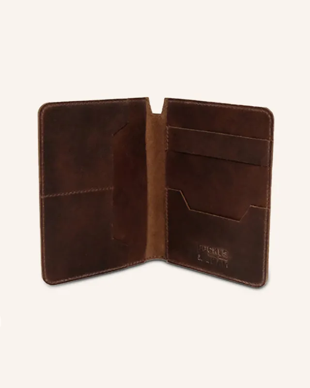 Buckle & Seam Concorde Reisepasshülle Leder Braun 15 cm