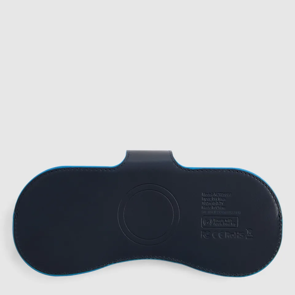 Piquadro Connequ Brillenetui Leder Blau MagSafe mit Tracker