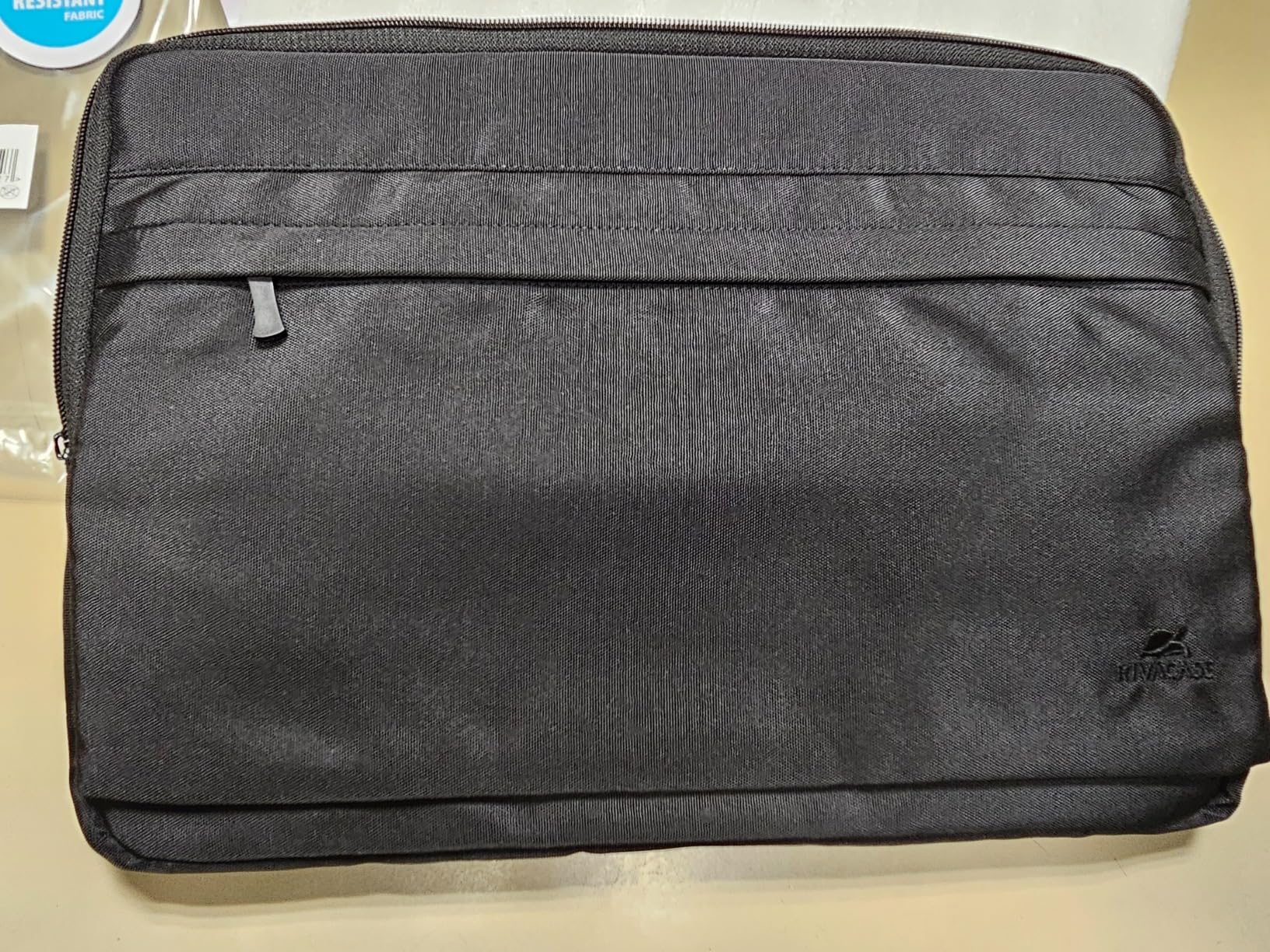RIVACASE Antishock Laptoptasche 14 Zoll Schwarz