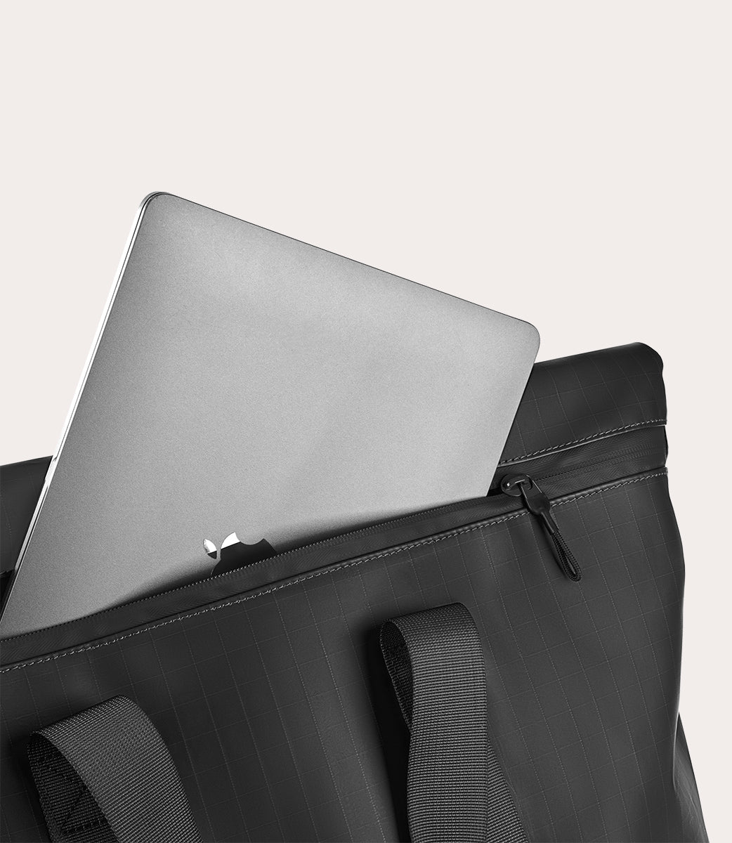 Tucano Fold Sign Weekender Tasche Schwarz 15,6 Zoll Ripstop