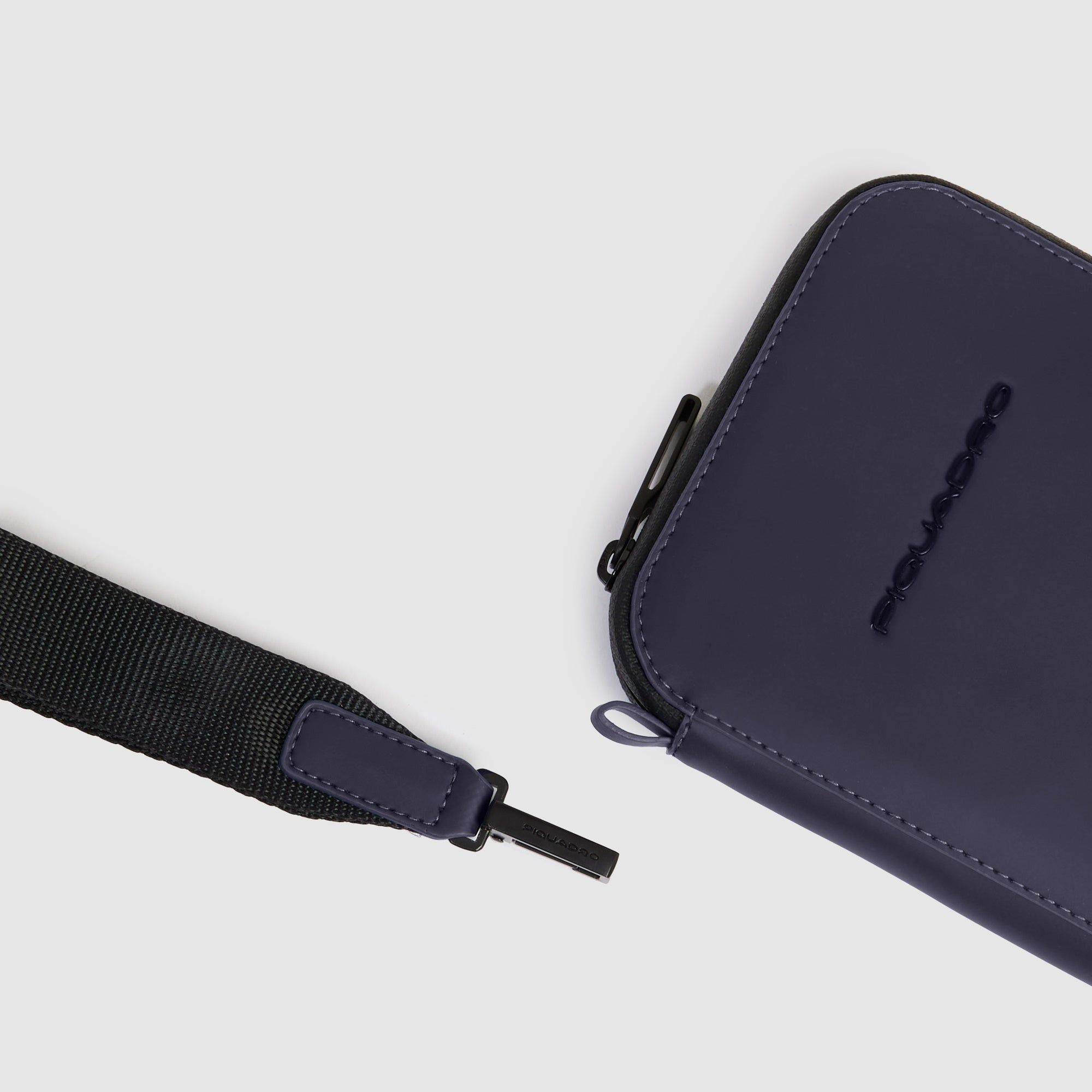 Piquadro Blue Square Reisepasshülle Leder grün RFID