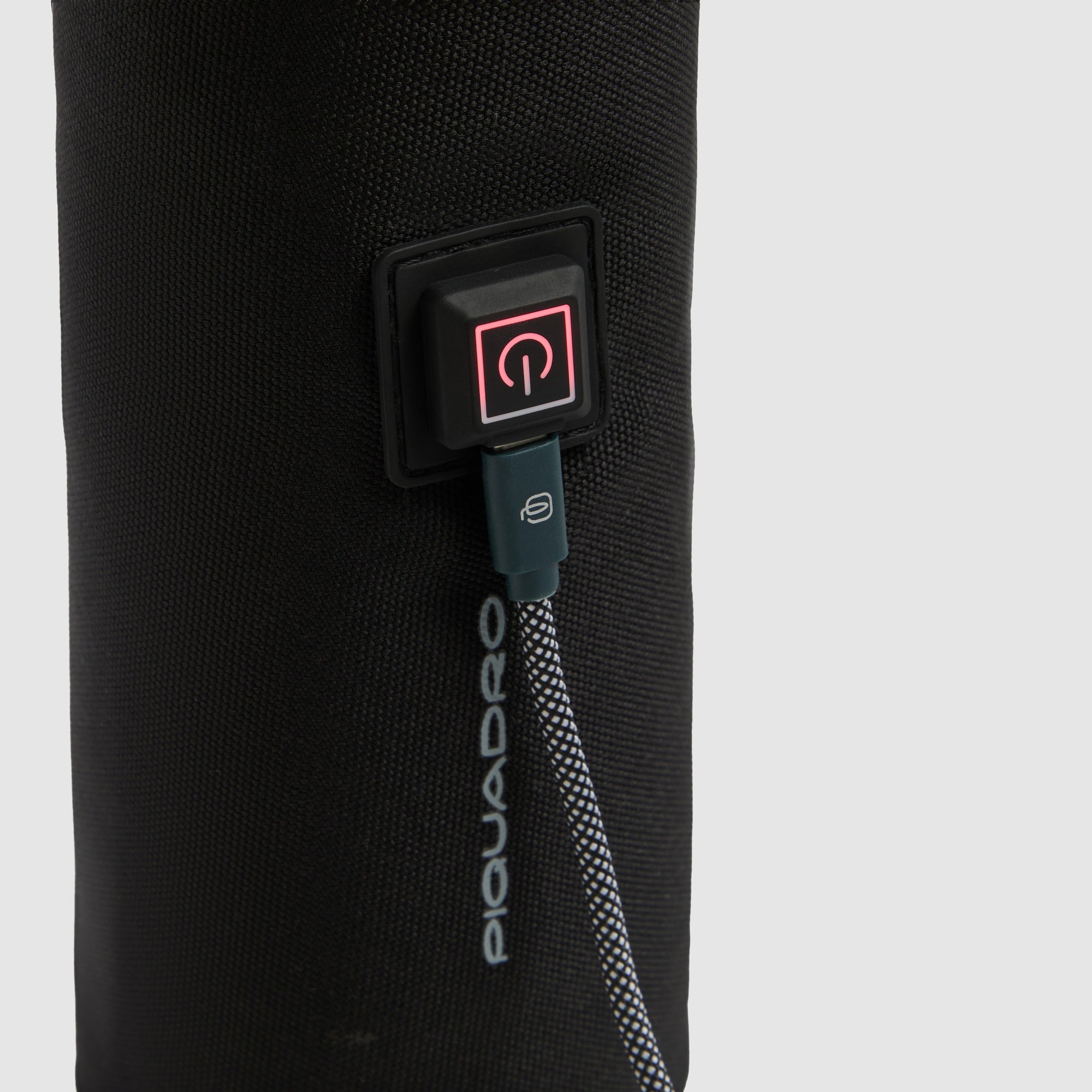 Piquadro Black Square Flaschenhalter Schwarz wärmend