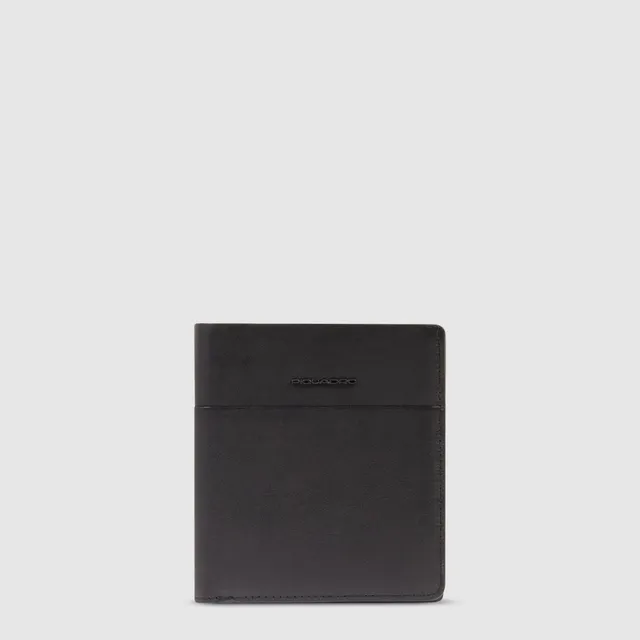 Piquadro Blue Square Reisepasshülle Leder Schwarz RFID