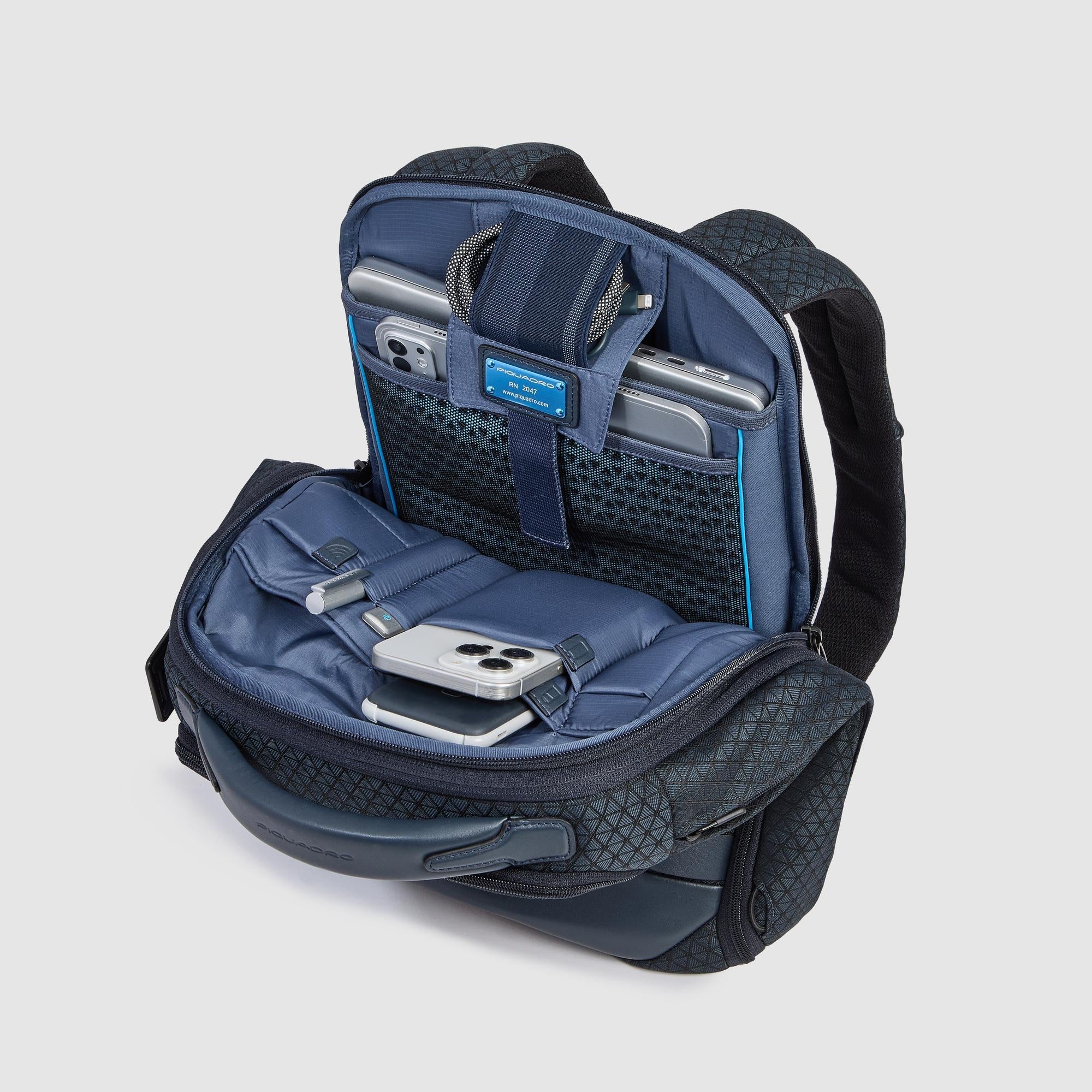 Piquadro Corner 2.0 Reiserucksack modular blau 15,6 Zoll Stoff