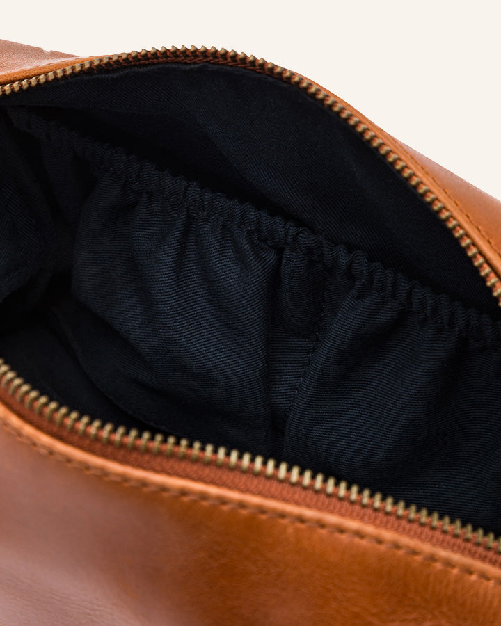 Buckle & Seam Everest Braun Leder Kulturtasche YKK