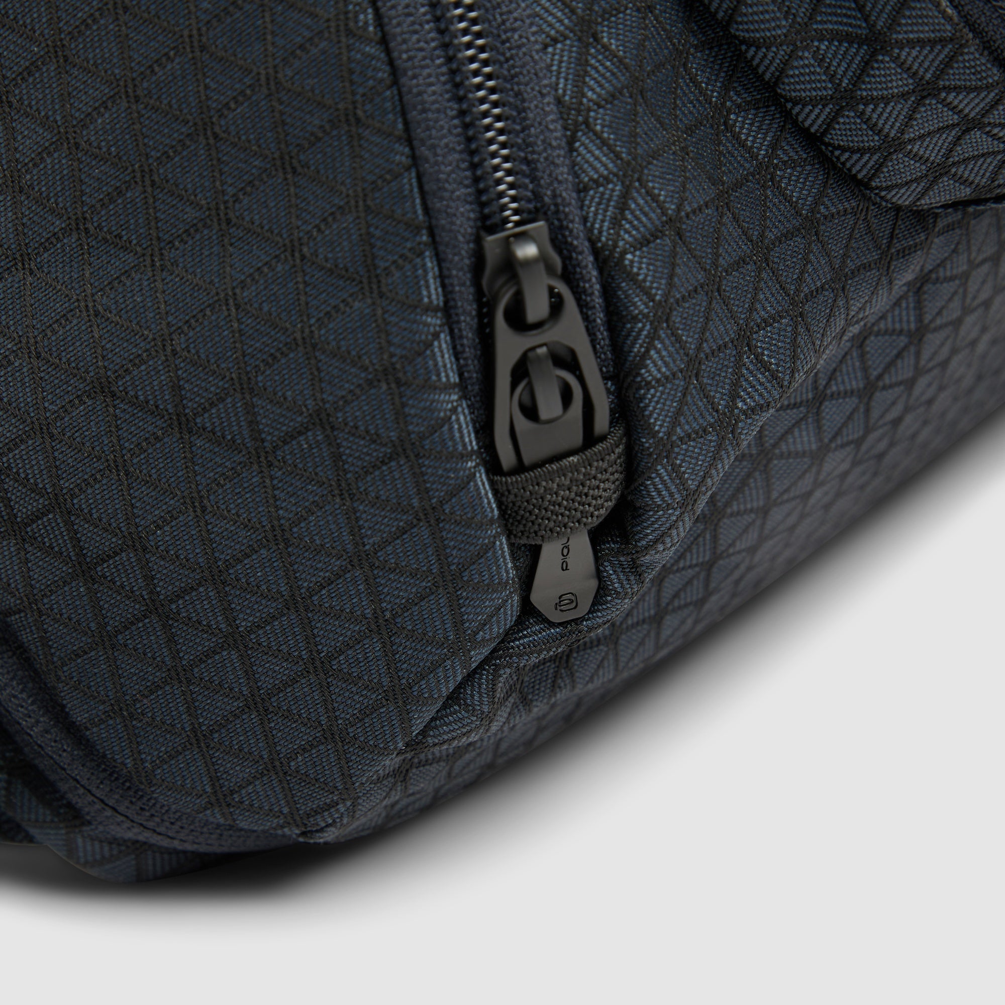 Piquadro Corner 2.0 Rucksack 15,6" faltbar Laptop Blau