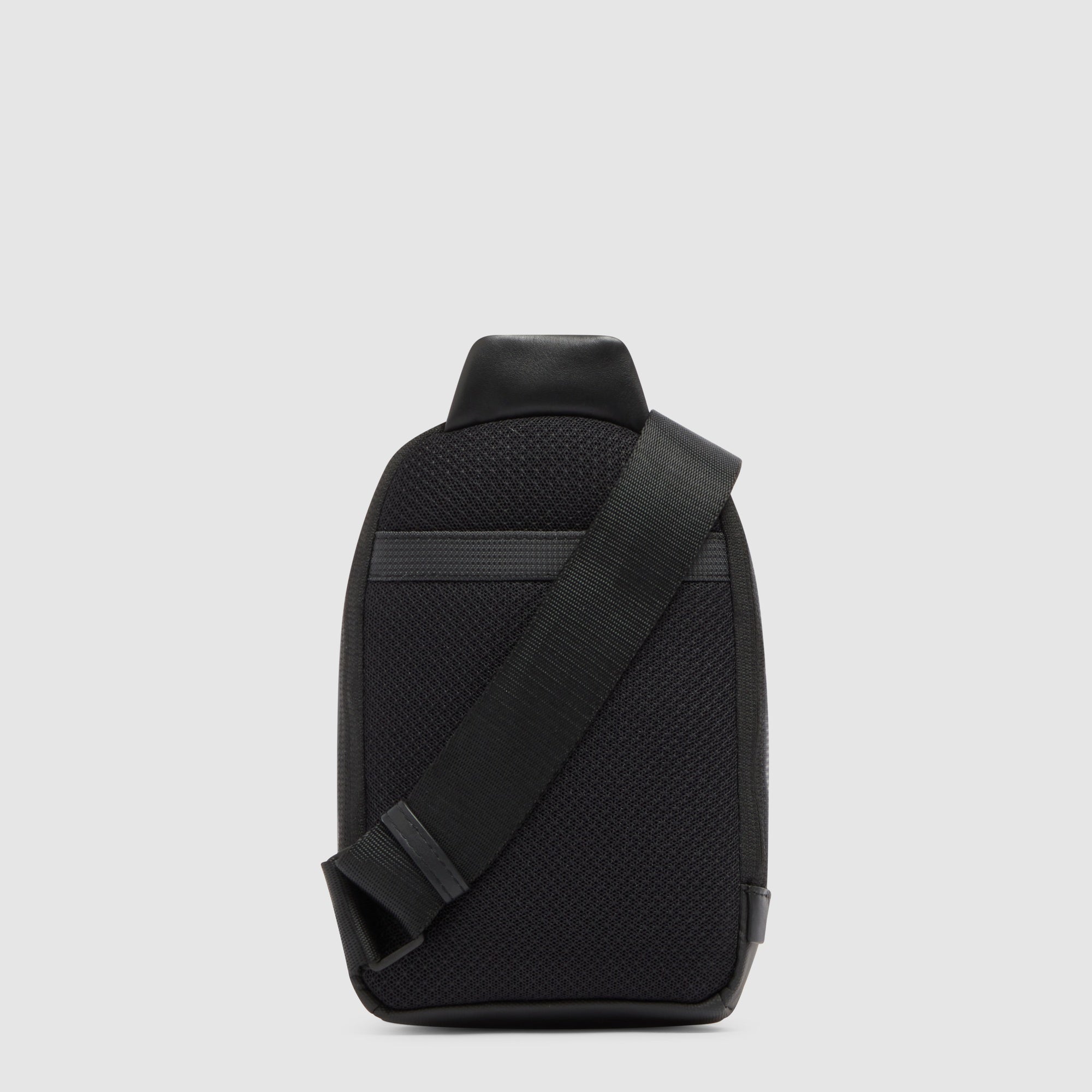Piquadro Corner 2.0 Handytasche Recycling-Gewebe Schwarz
