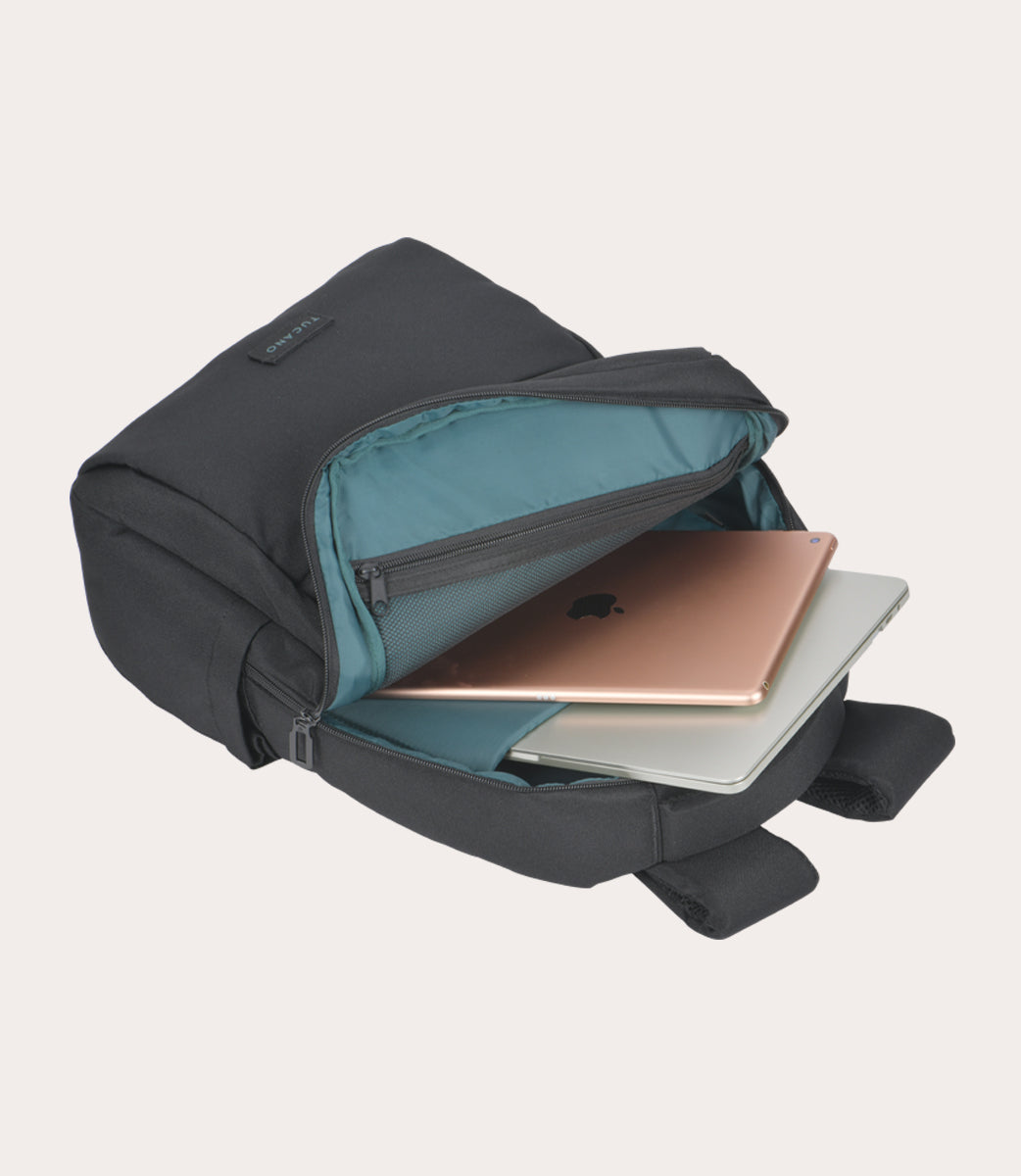 Tucano Sirio Rucksack 15,6 Zoll Laptopfach recycelt schwarz