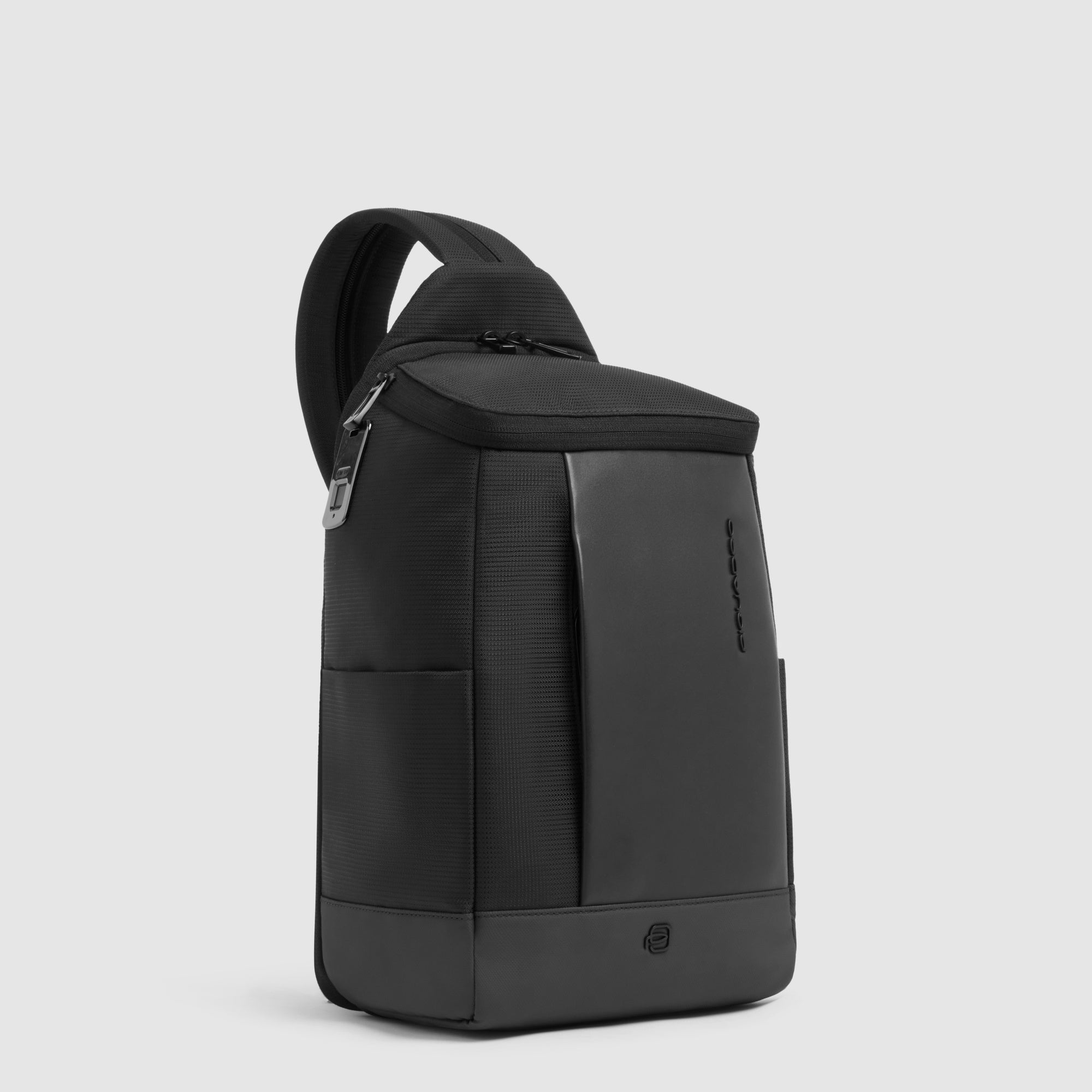 Piquadro Modus Umhängetasche schwarz Fingerprint iPad