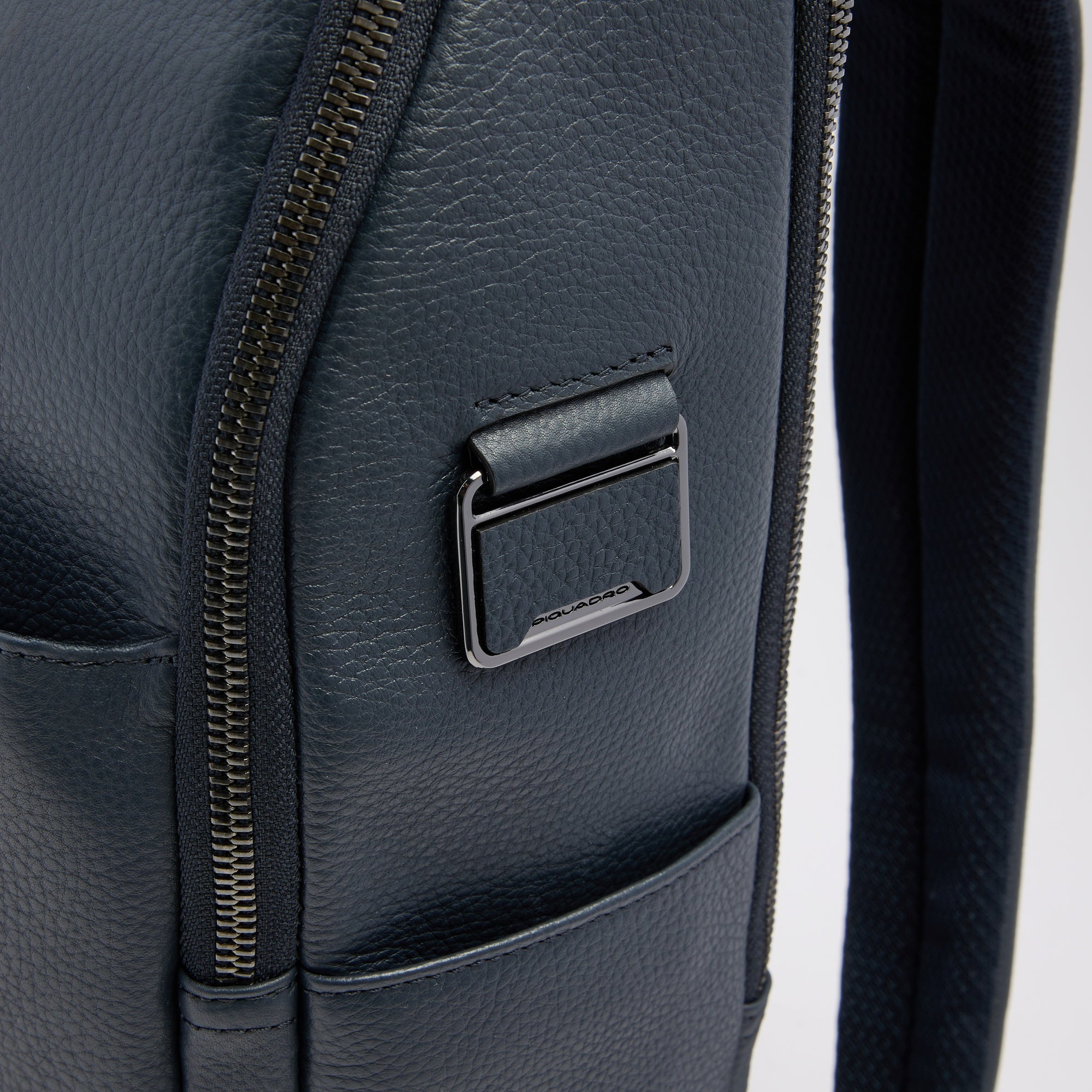 Piquadro Urban Rucksack 15,6 Zoll Laptop Blau schlank