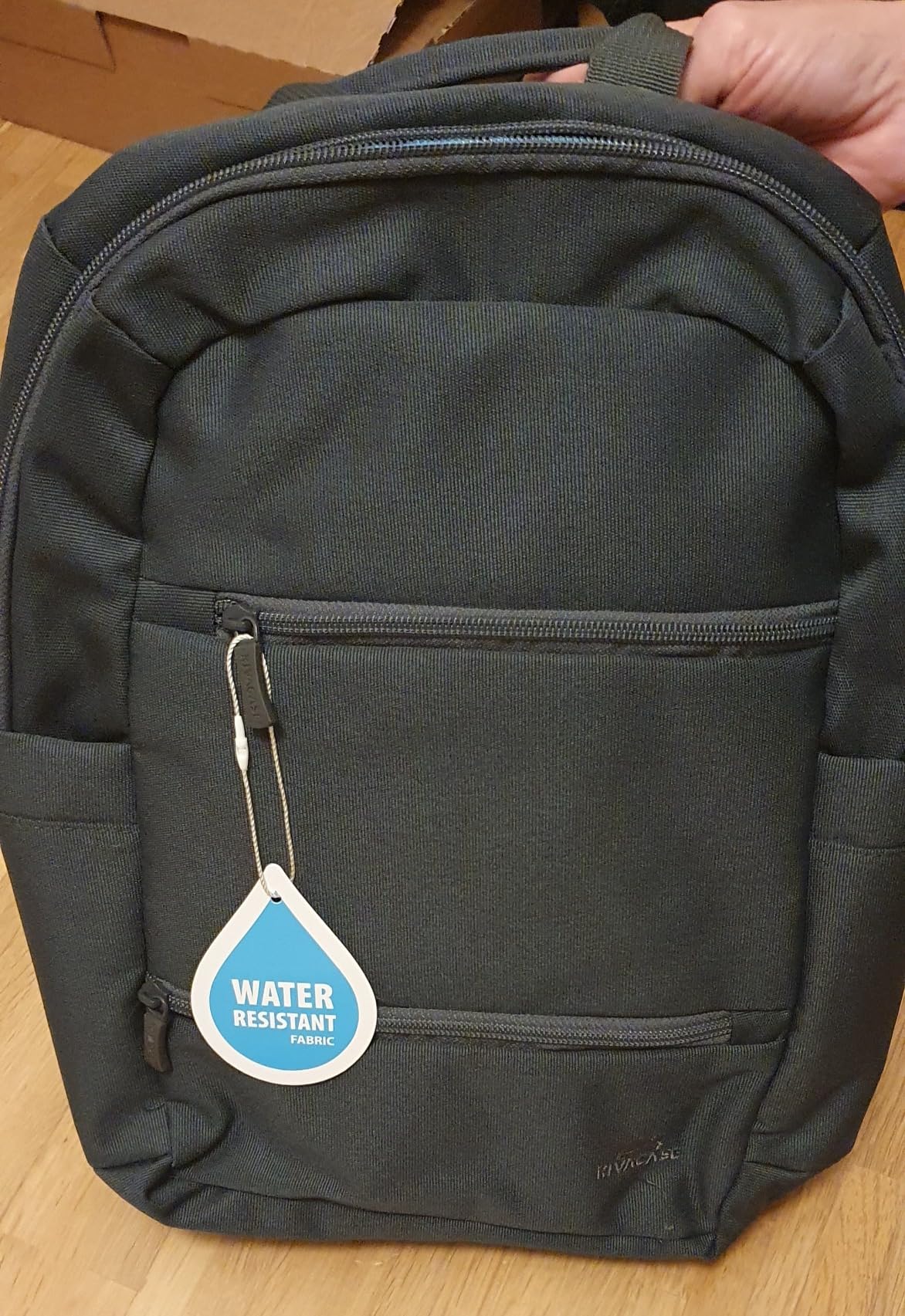 RIVACASE Aviva Laptop Rucksack 15,6 Zoll Schwarz 15L wasserabweisend