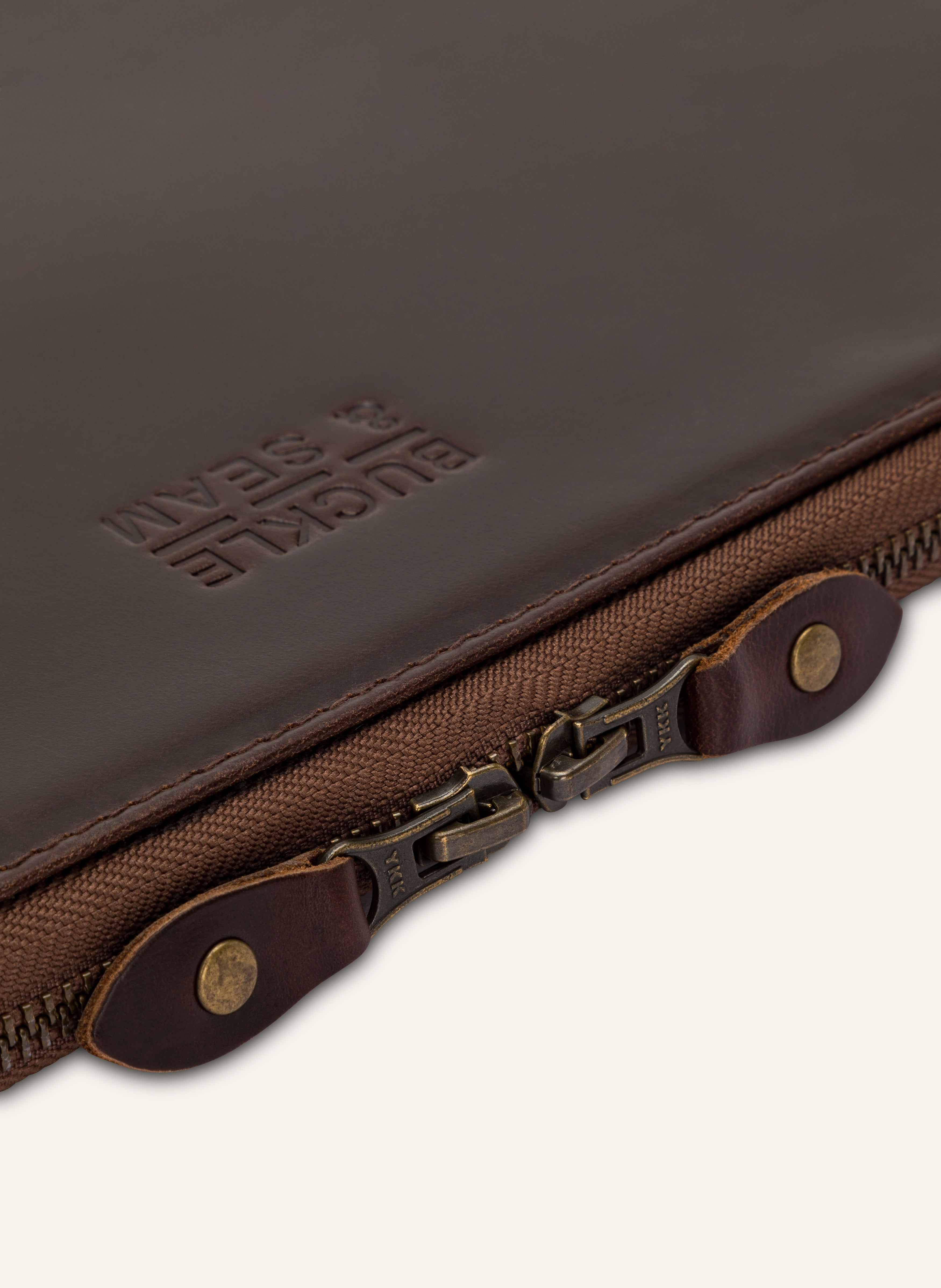 Buckle & Seam Ralph Dokumentenmappe Leder braun 14 Zoll