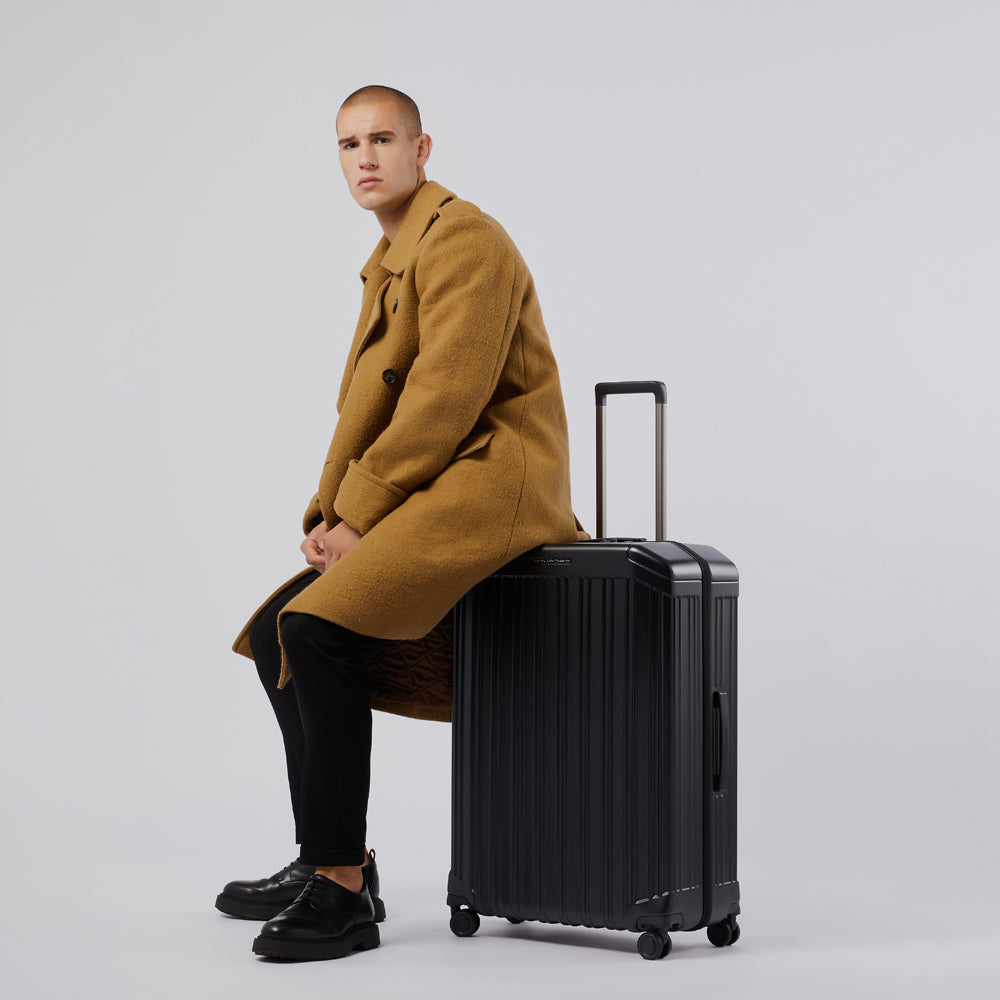 Piquadro PQLM Trolley Groß Hart 4 Rollen Schwarz
