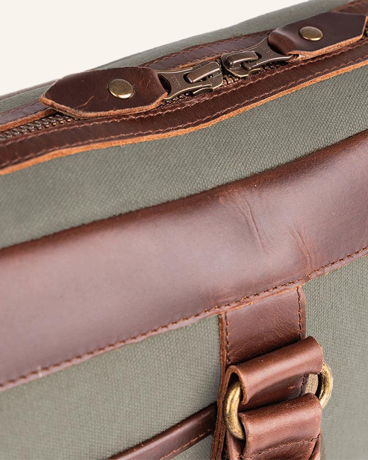 Buckle & Seam Venture Aktentasche Laptoptasche 16 Zoll Blau