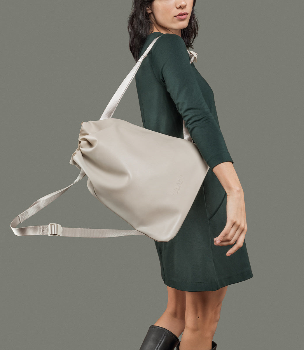 Tucano Nina Rucksack Damen Beutel Lederoptik Nero Kordel