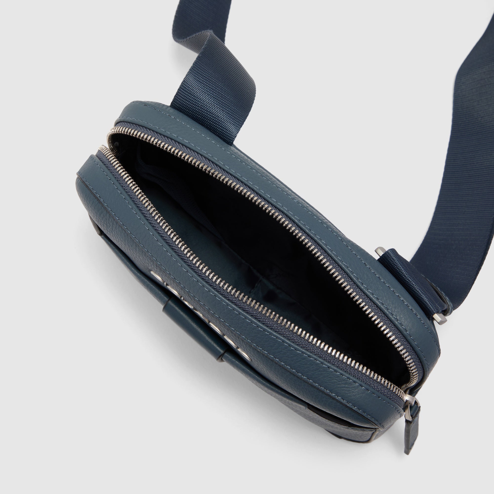 Piquadro Black Square Pochette Herren Leder schwarz Riemen