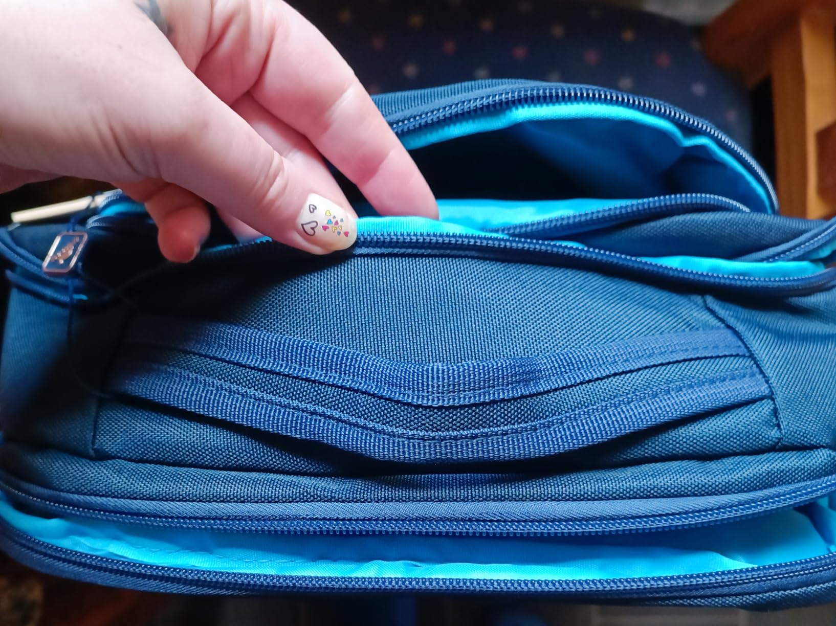 RIVACASE Cardiff Laptop Rucksack 15,6 Zoll 24L Schwarz