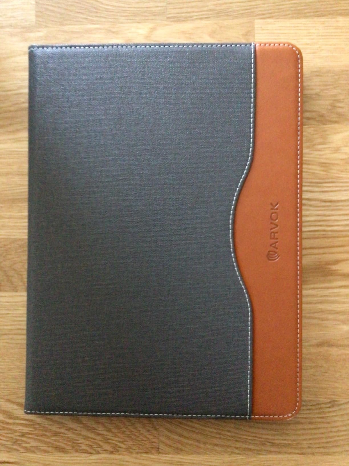 ARVOK Basic iPad Hülle 10,9 Zoll Grau-Braun mit Stifthalter