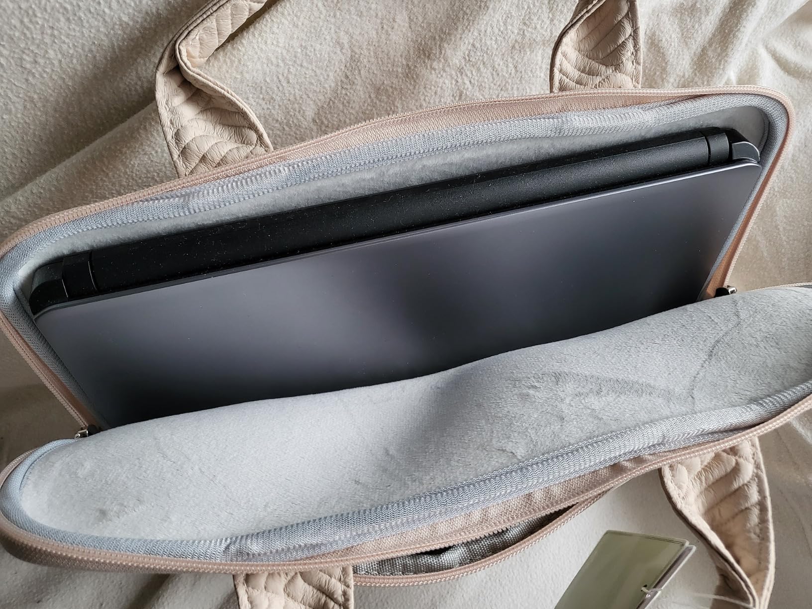 Arvok Business Sleeve 15,6 Zoll Weiß mit Griff