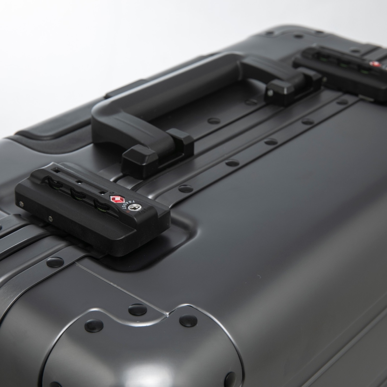 Alumaxx Business Trolley Gravity Rollenkoffer Aluminium 4 Rollen