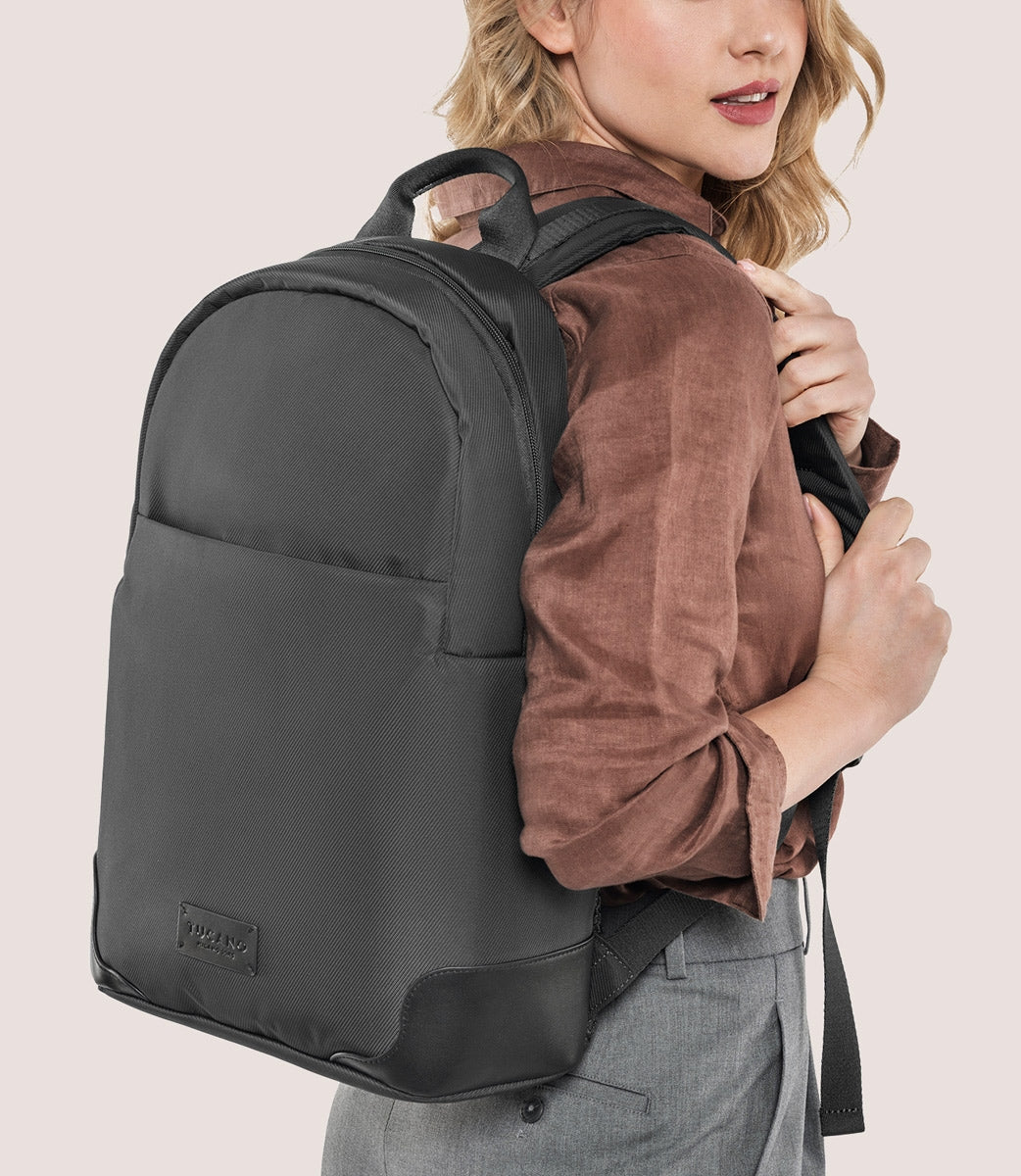 Tucano Fine Rucksack 15,6 Zoll Schwarz Laptopfach Leder