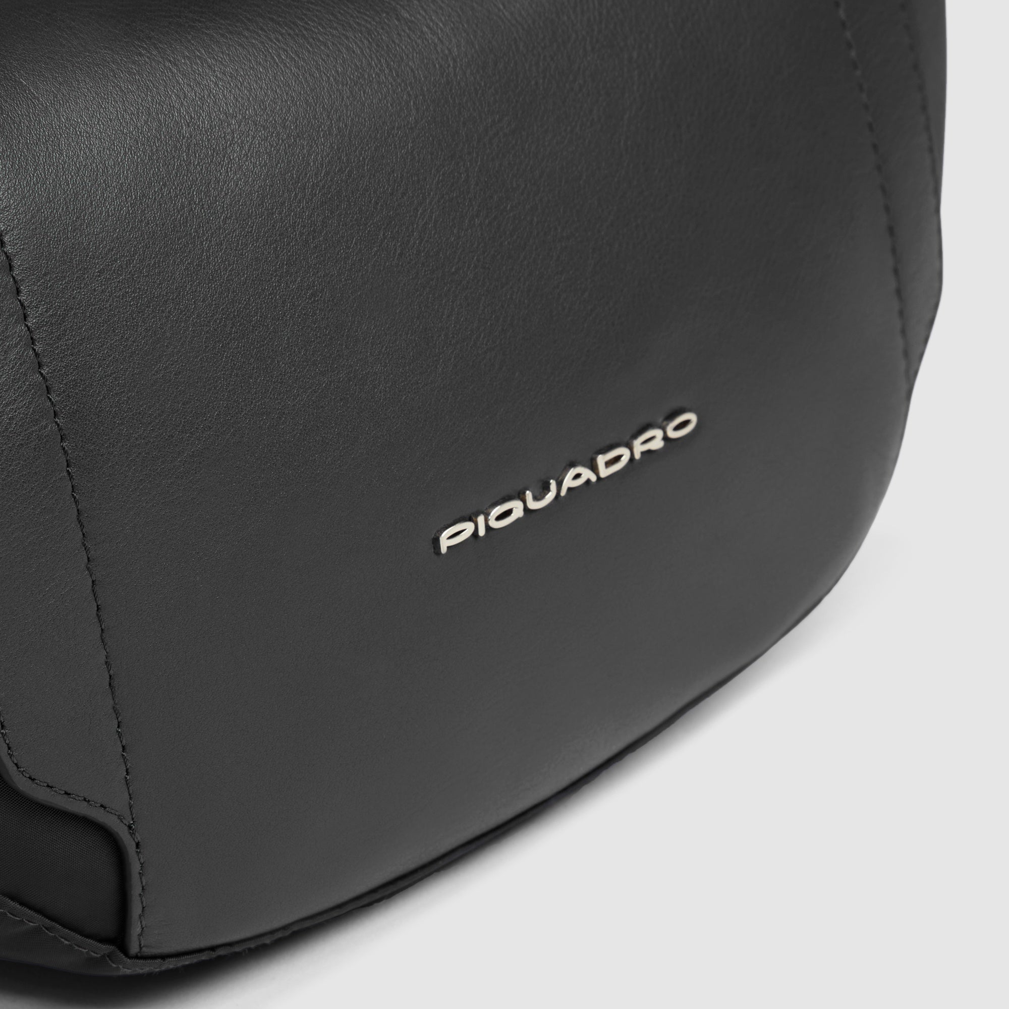 Piquadro Circle Bauchtasche Damen Schwarz RFID Recycling