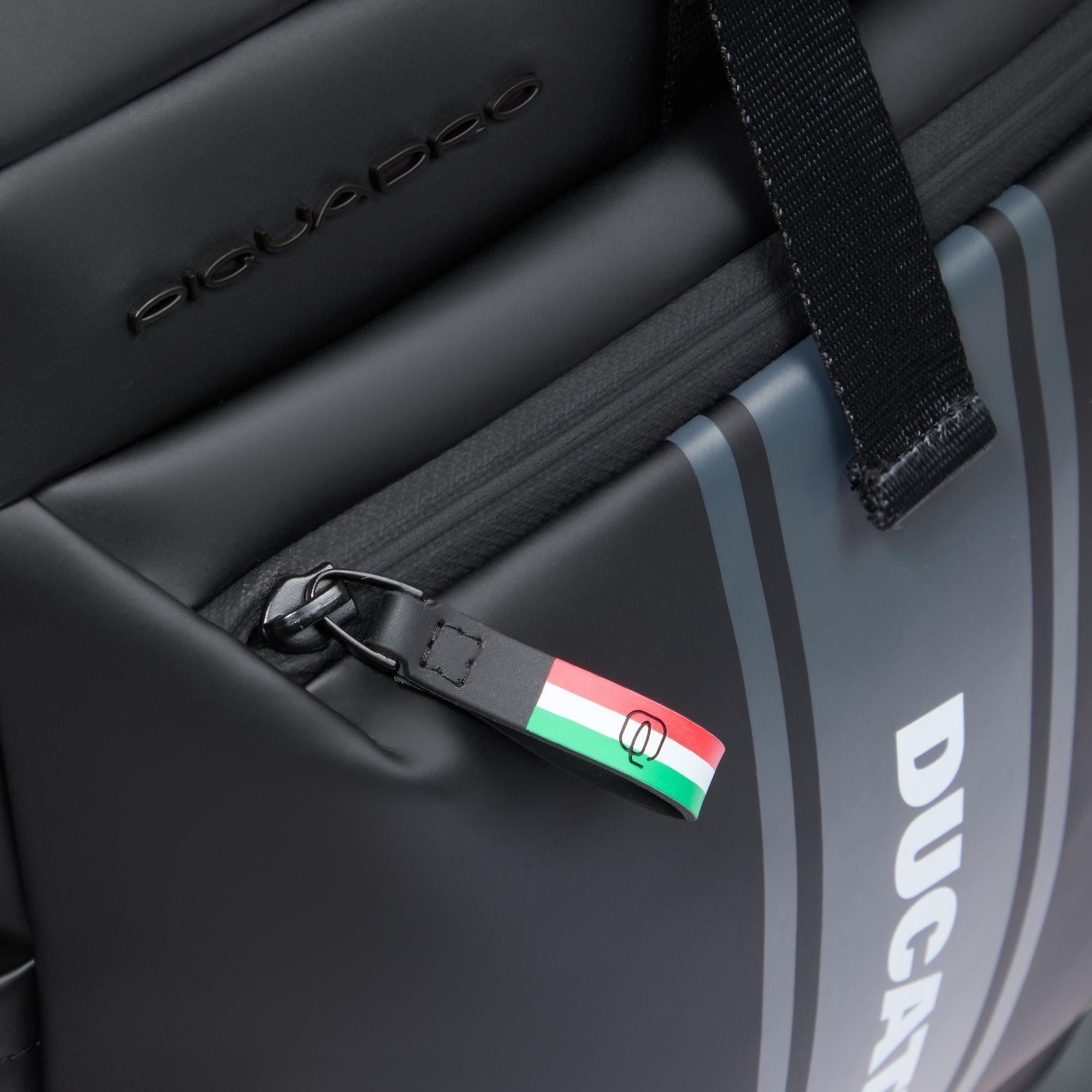 Piquadro x Ducati Rucksack 15,6 Zoll Roll-Top Schwarz