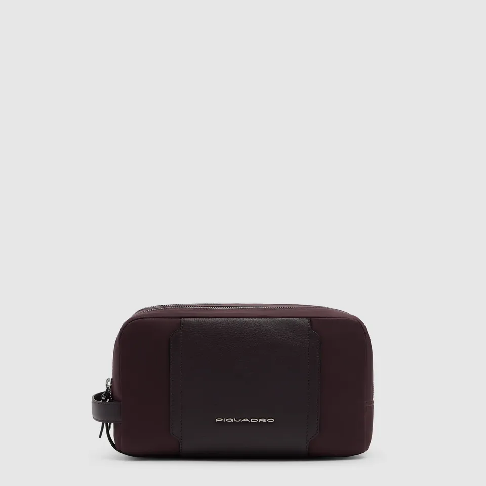 Piquadro PQ-Light Beautycase Recyclingstoff bordeaux