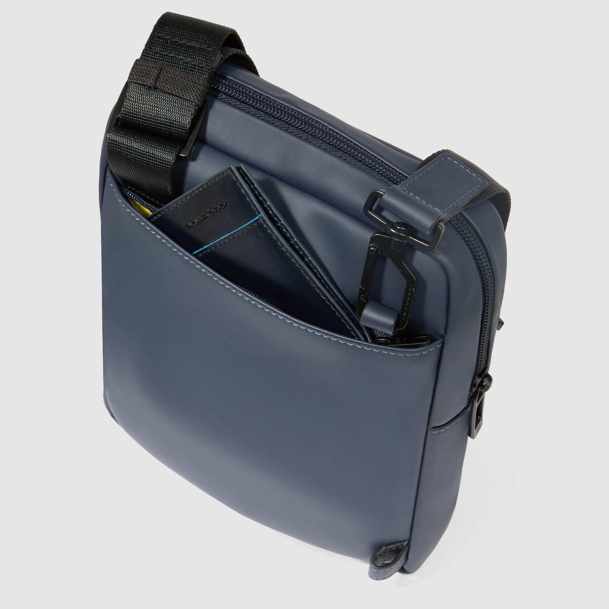 Piquadro Corner 2.0 Umhängetasche Herren grün RFID