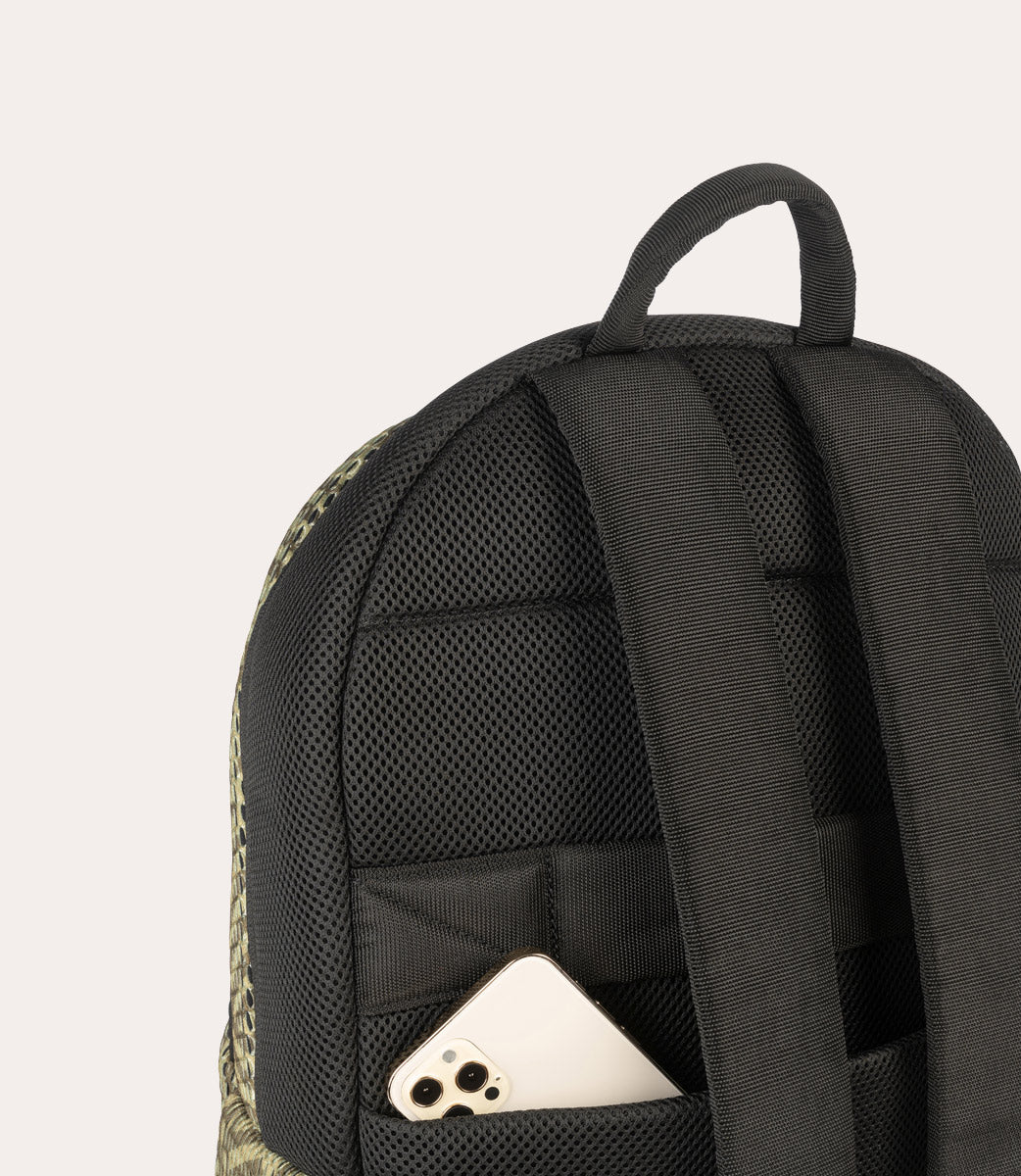 Tucano Grosso Laptop-Rucksack 17 Zoll grün mit Trolleyband