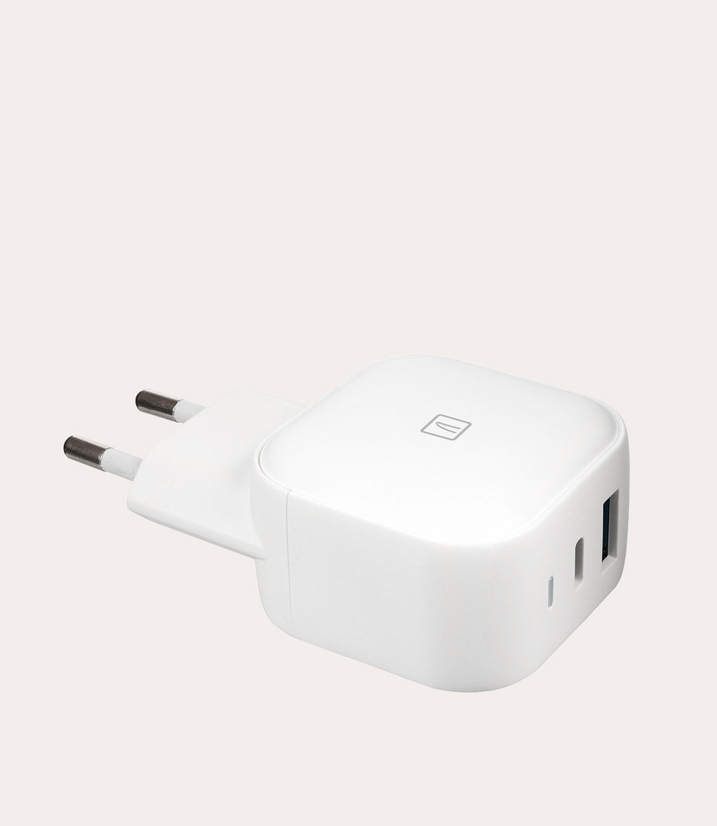 Tucano Chargers 38W USB GaN Wandladegerät Weiß USB-C PD