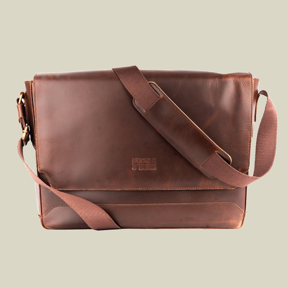 Buckle & Seam Times Messenger Bag Leder mit Laptopfach 15,7 Zoll Blau