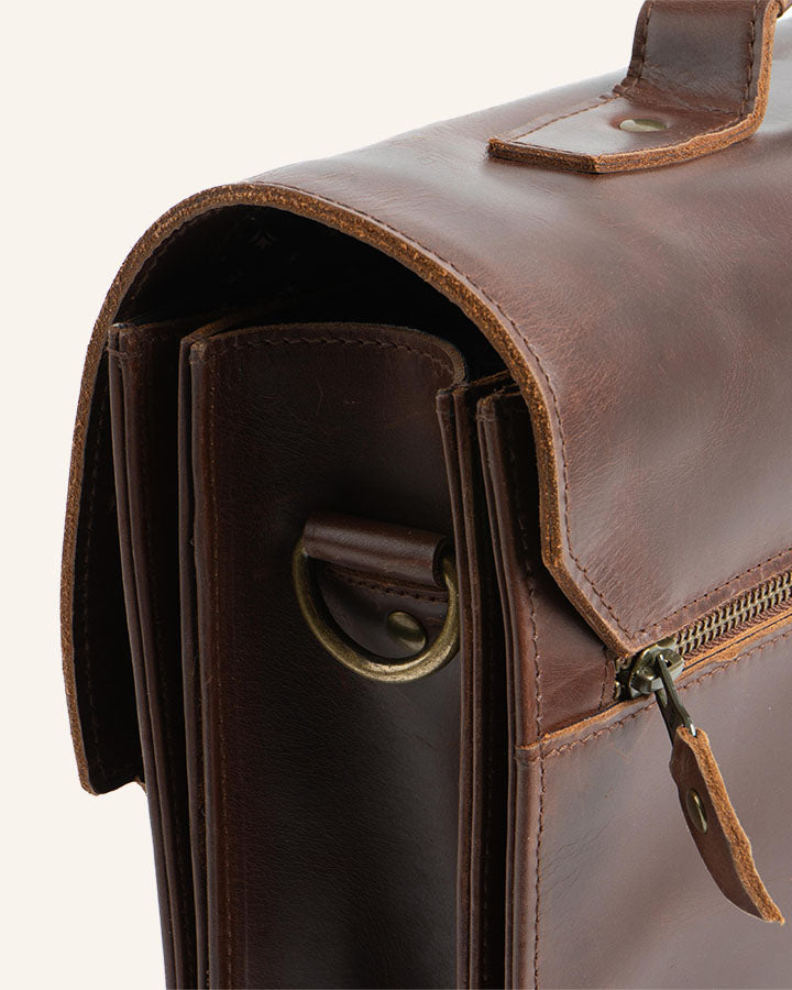 Buckle & Seam Notes Aktentasche Leder 16 Zoll mit Trolley-Riemen Blau