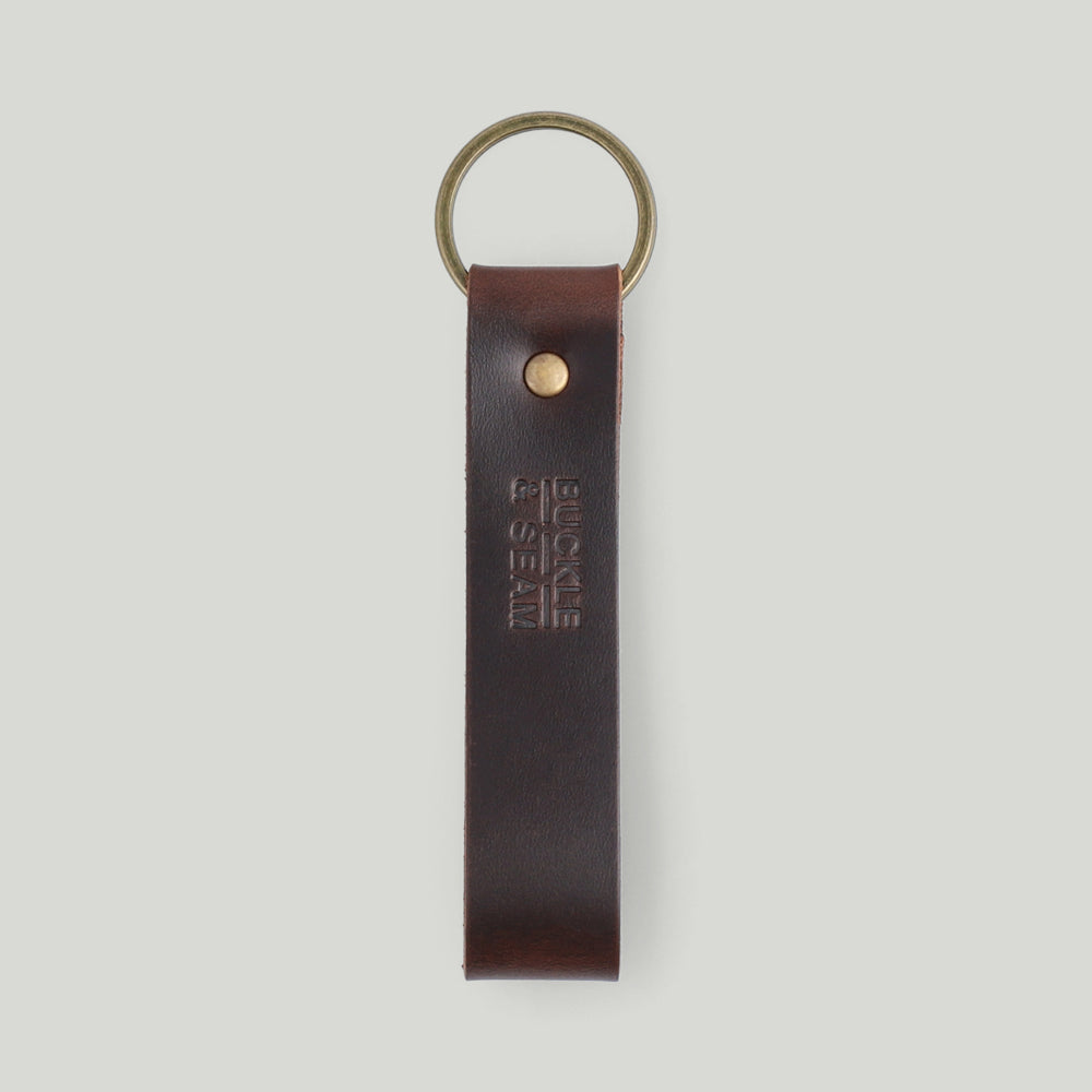 Buckle & Seam Soan Leder Schlüsselanhänger Gravur Gold