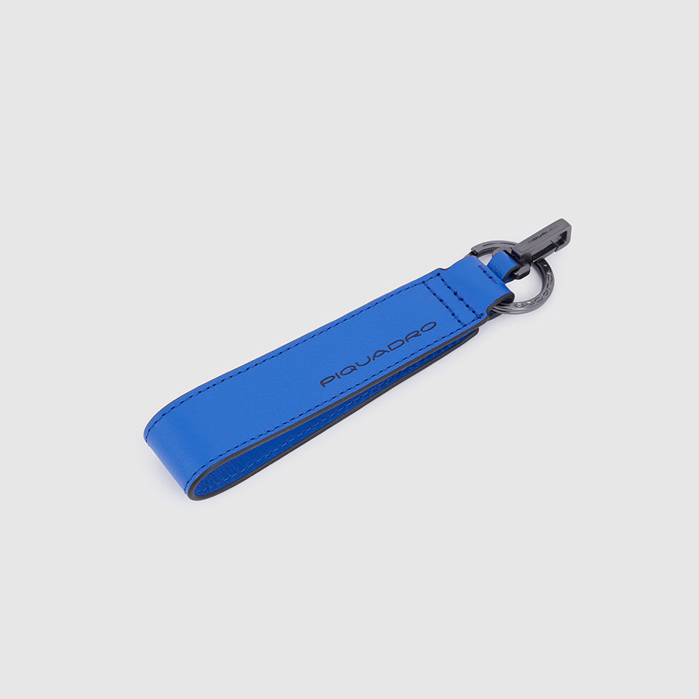 Piquadro Blue Square Kofferanhänger Leder Karabiner braun