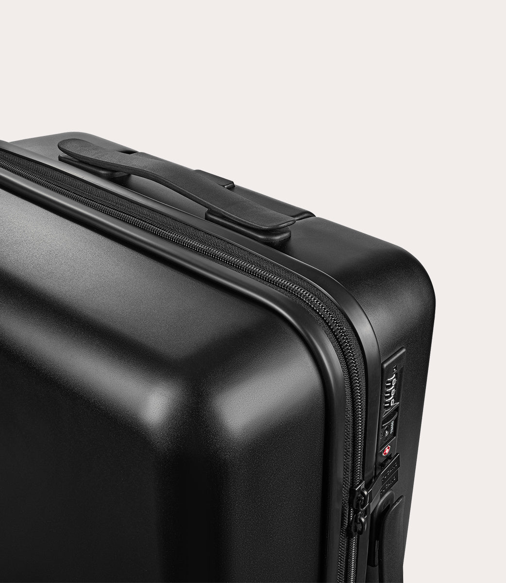 Tucano Mono 40L Kabinenkoffer Schwarz Polycarbonat TSA