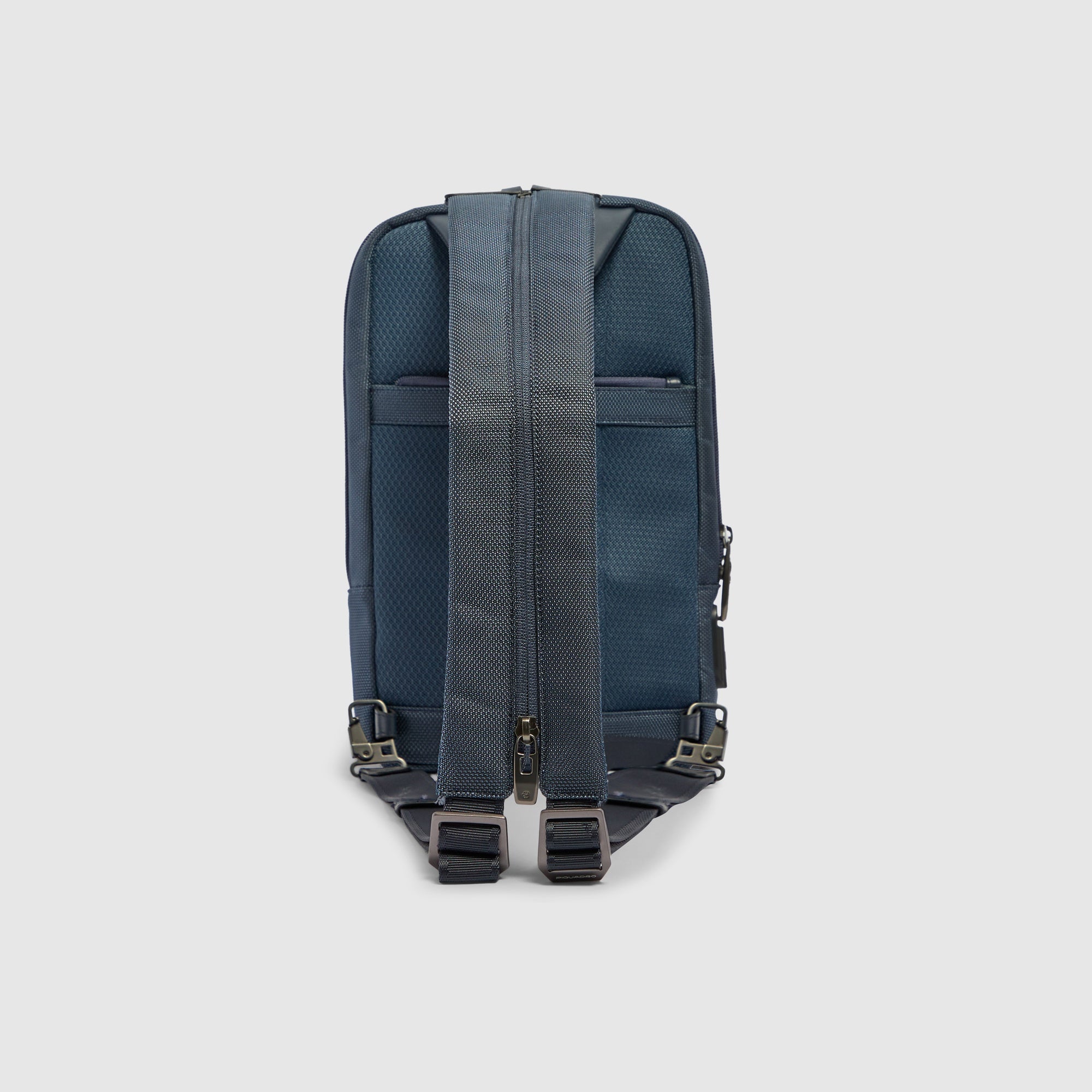 Piquadro Corner 2.0 Monospalla Sling-Rucksack Schwarz recycelt