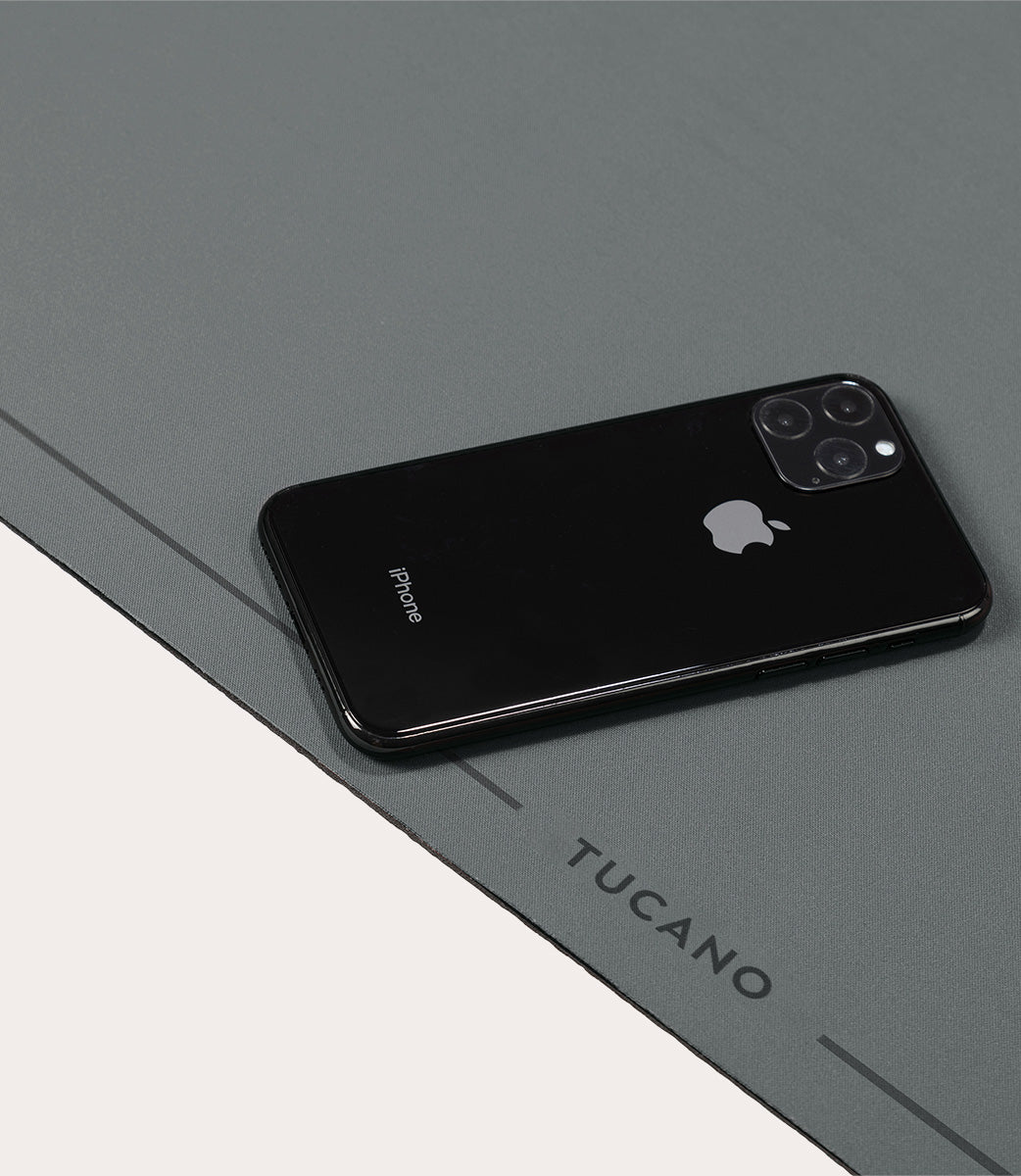 Tucano Desk Pad Schreibtischunterlage Neopren Dunkelgrau