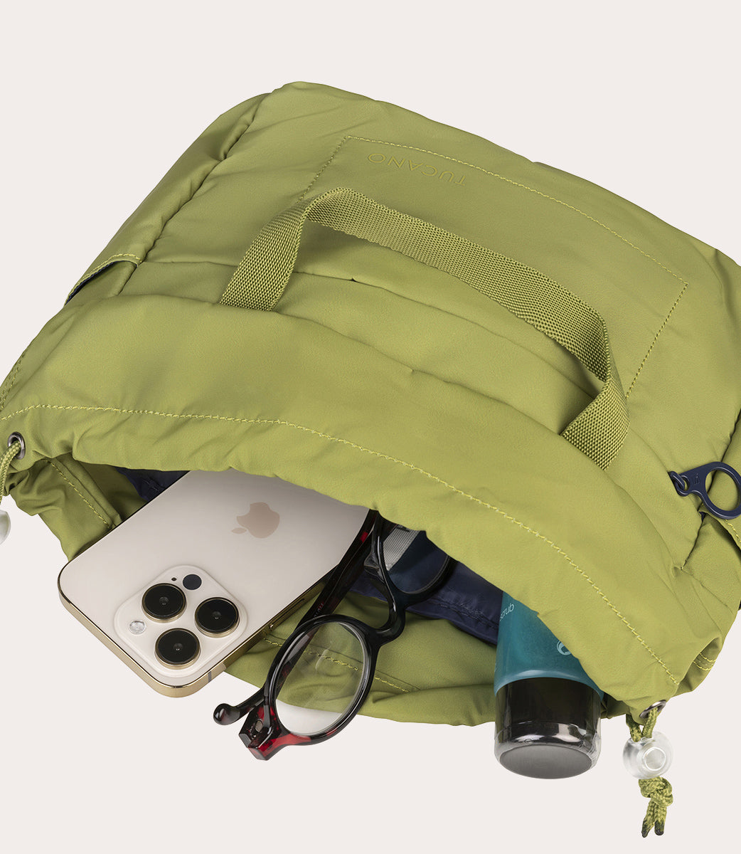 Tucano Mia Organizer Tasche Schwarz klein Kordelzug