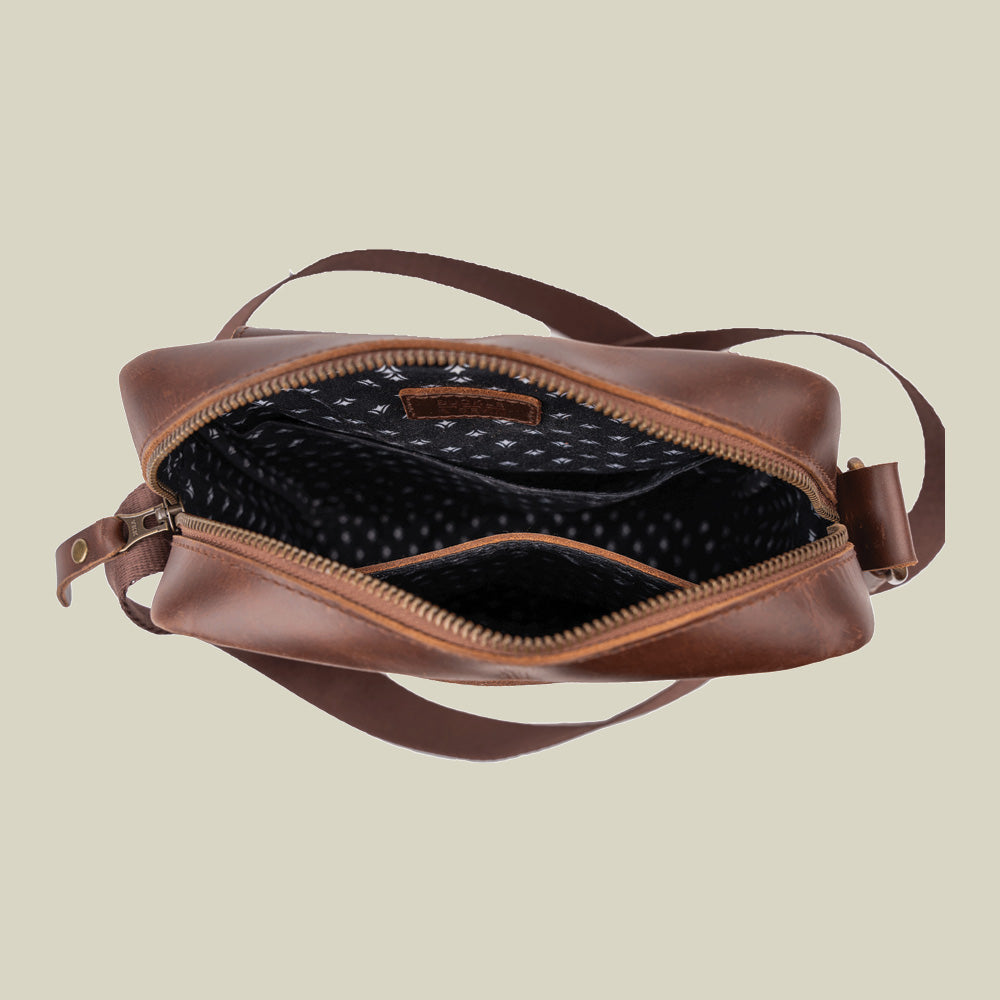 Buckle & Seam Collector Reporter Bag Umhängetasche Leder