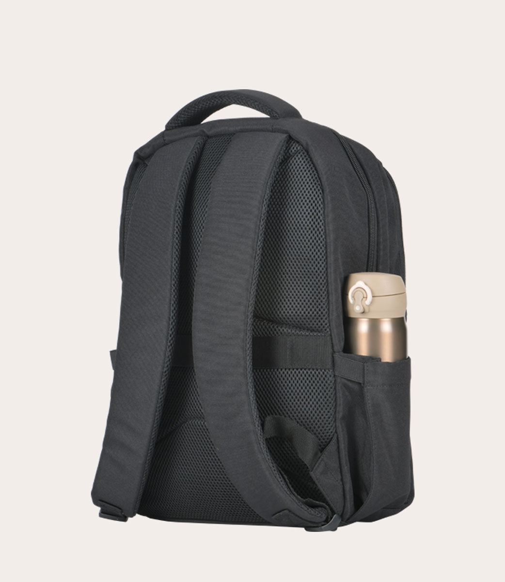 Tucano Sirio Rucksack 15,6 Zoll Laptopfach recycelt schwarz